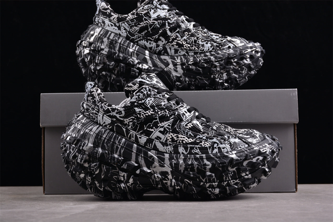 Balenciaga Defender Rubber Platform Sneakers - Image 4