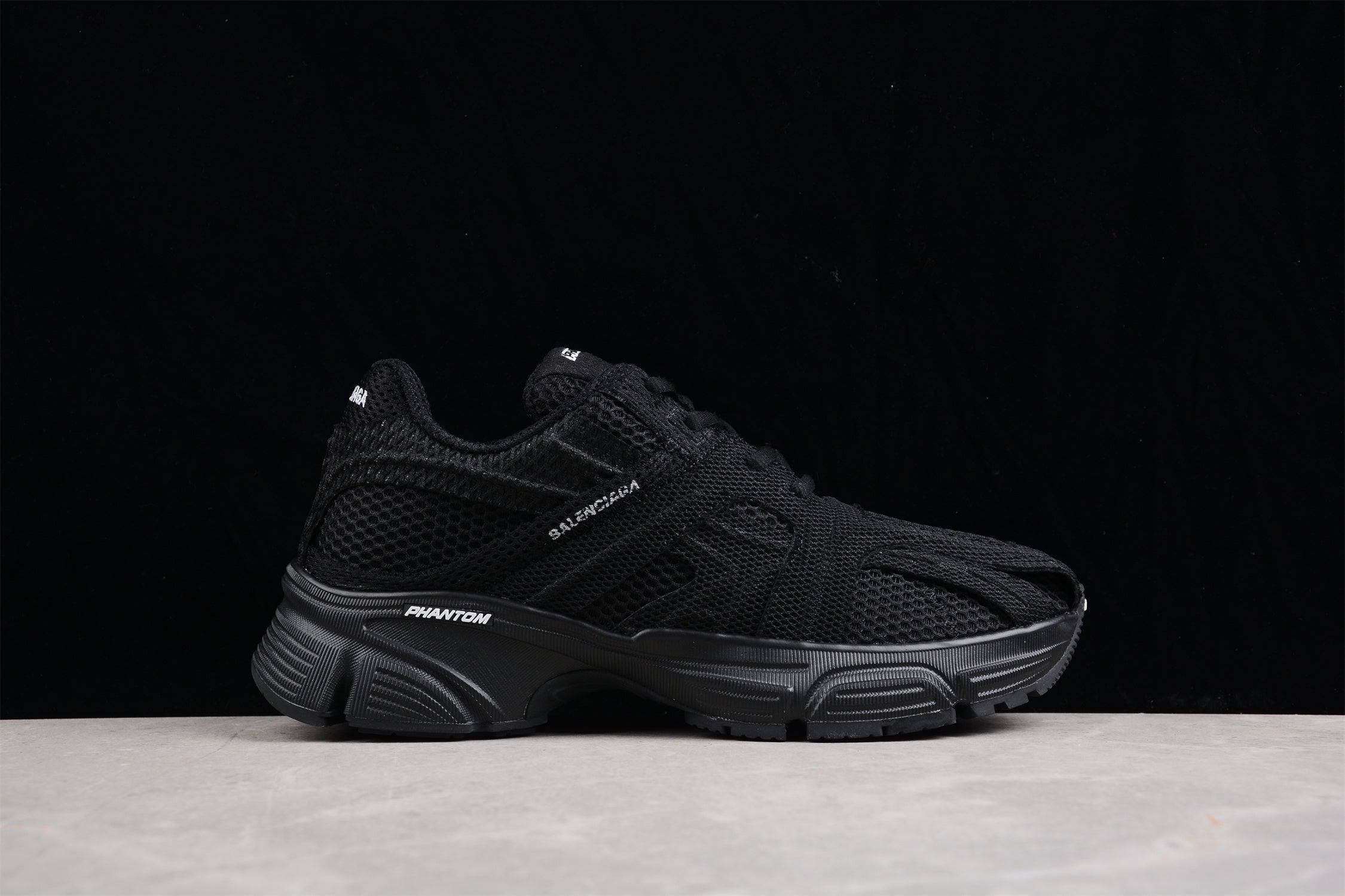 Balenciaga Phantom Sneaker W2E921000