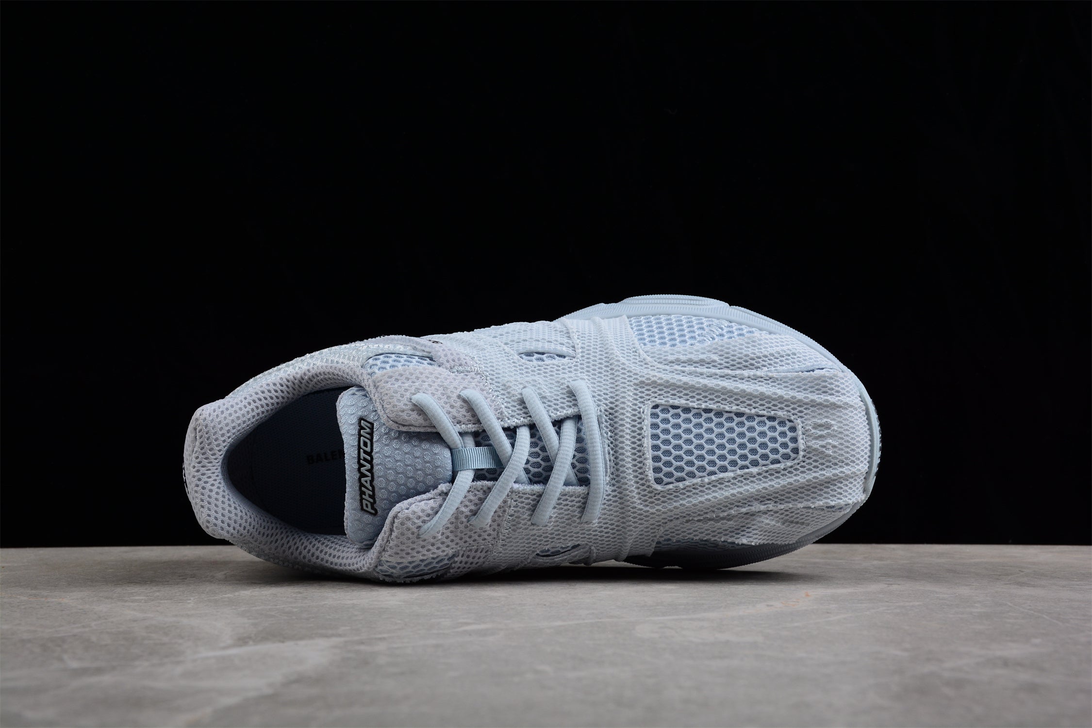 Balenciaga Phantom Sneaker W2E924901 - Image 4