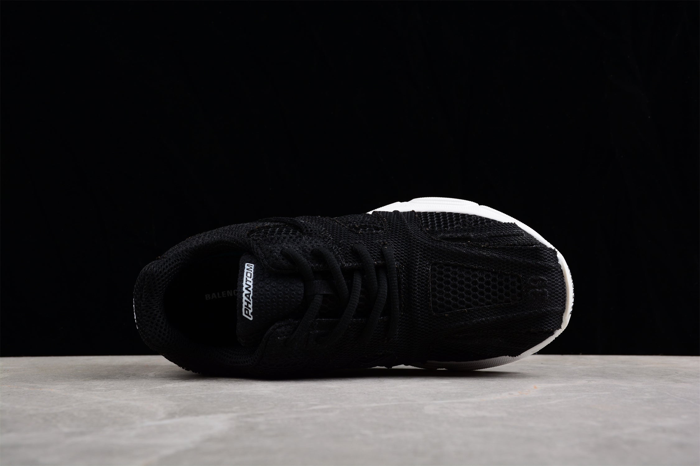 Balenciaga Phantom Sneaker W2E961090 - Image 4