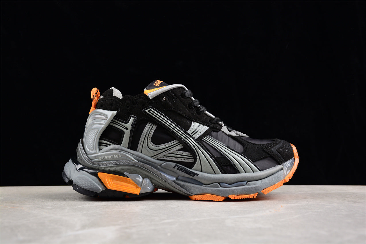 Balenciaga Runner 7.5 W3RNY4018