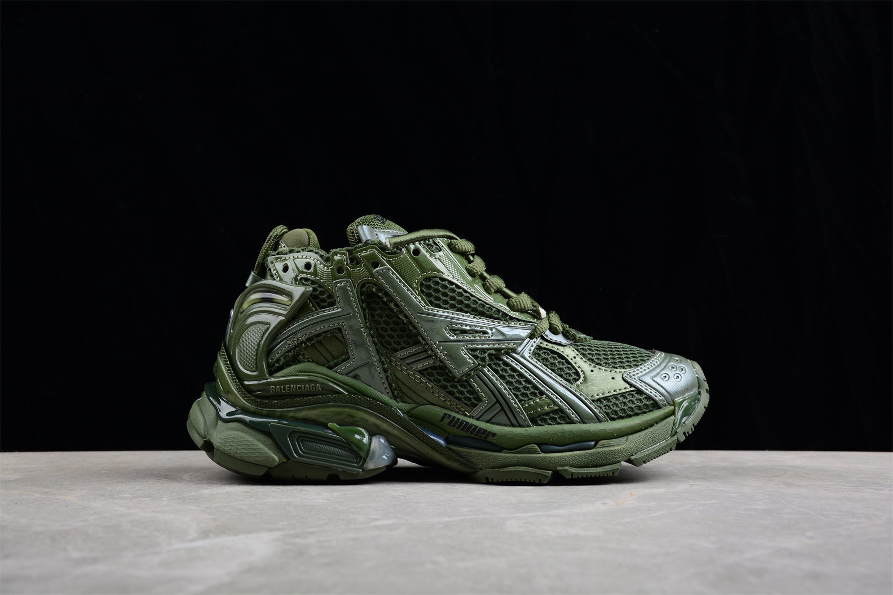 Balenciaga Runner Kith Four.Color 7.0 21ss W1RN32025