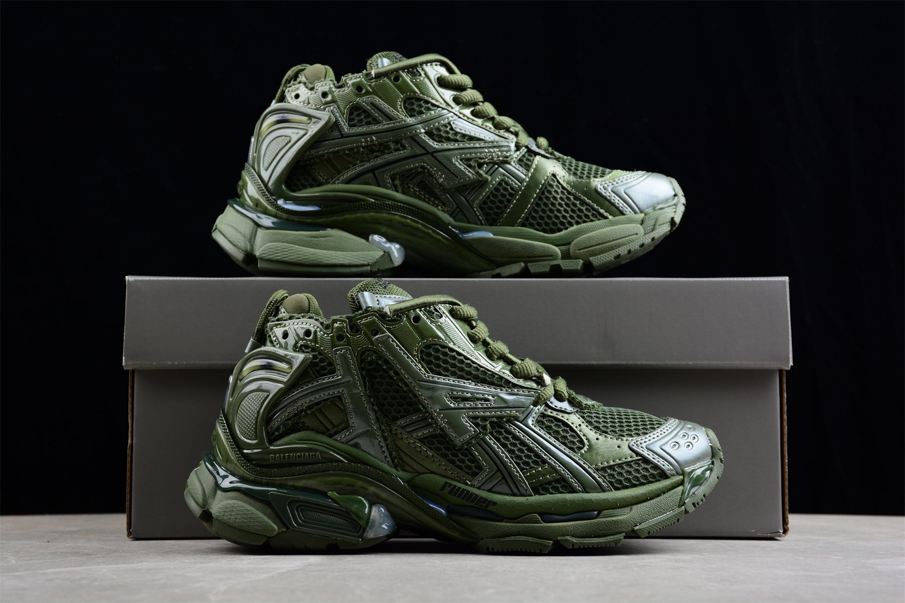 Balenciaga Runner Kith Four.Color 7.0 21ss W1RN32025 - Image 3