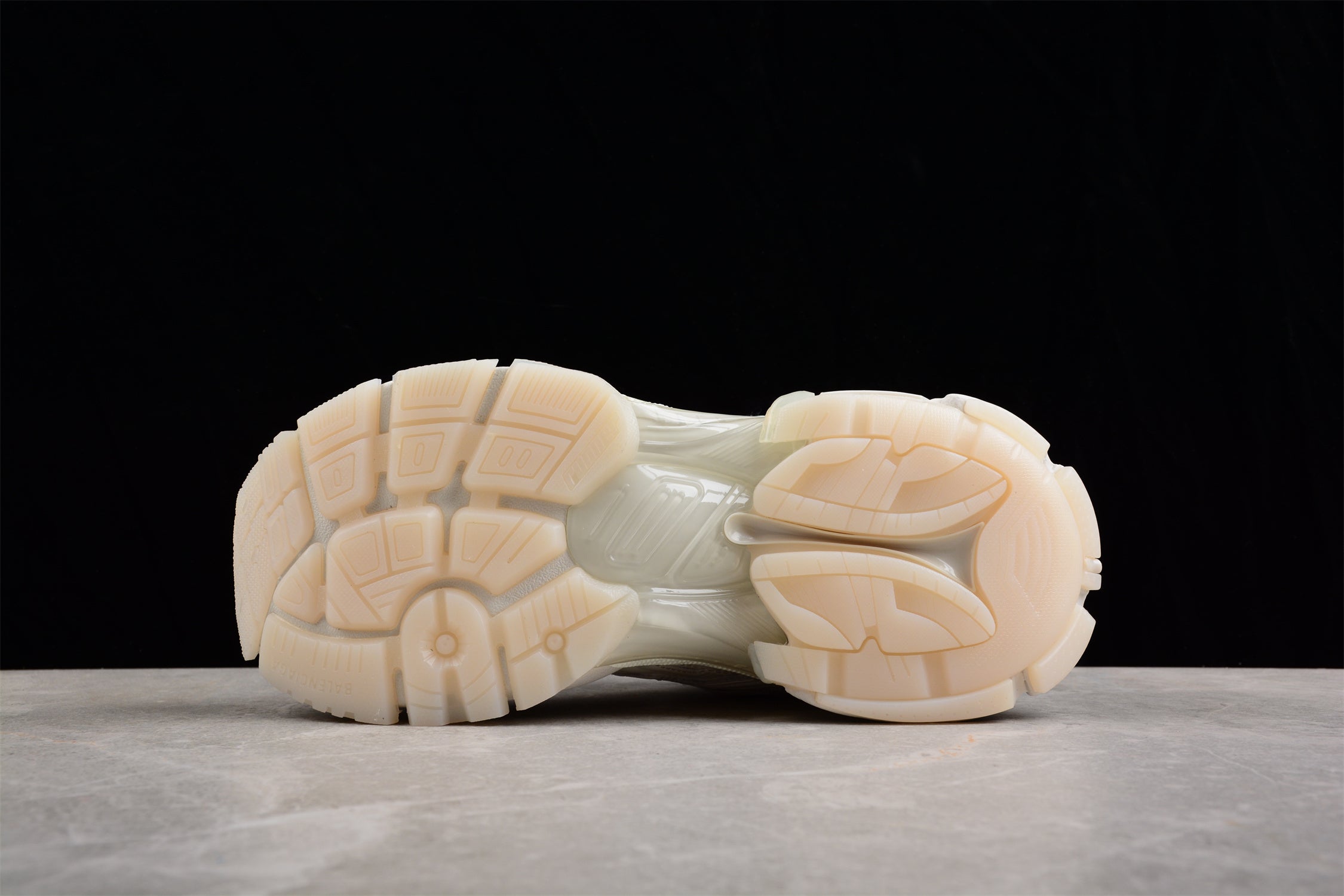 Balenciaga Runner Kith Four.Color 7.0 21ss W2RC62516 - Image 5