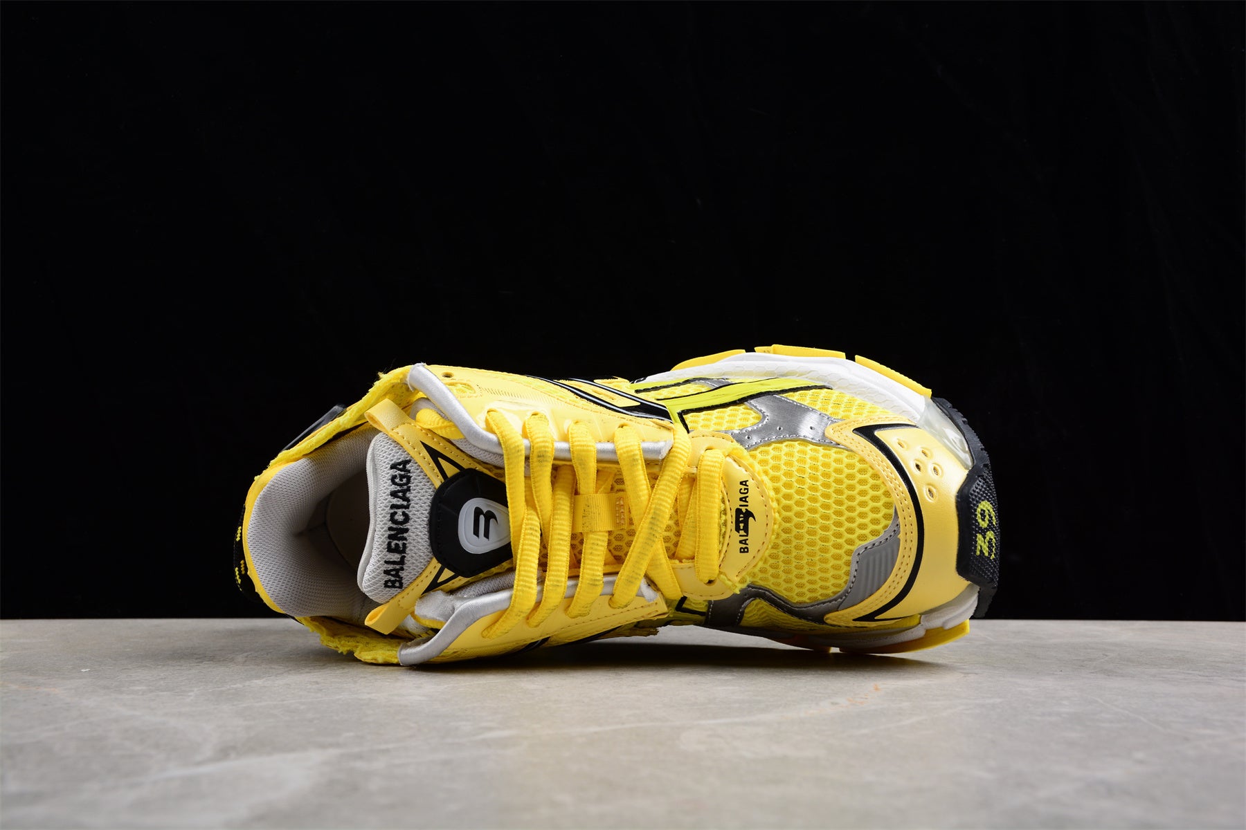 Balenciaga Runner Kith Four.Color 7.0 21ss W2RD30501 - Image 4