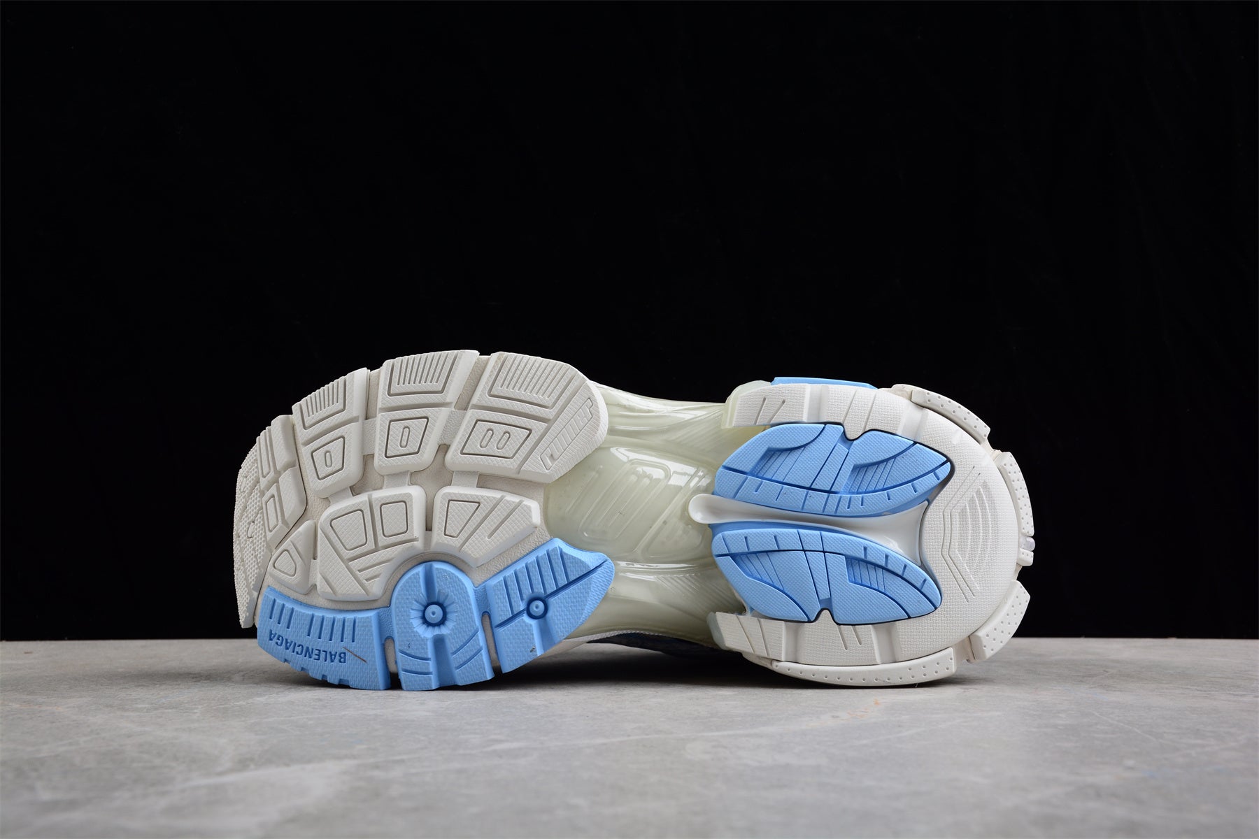 Balenciaga Runner Kith Four.Color 7.0 21ss  W3RB29744 - Image 5