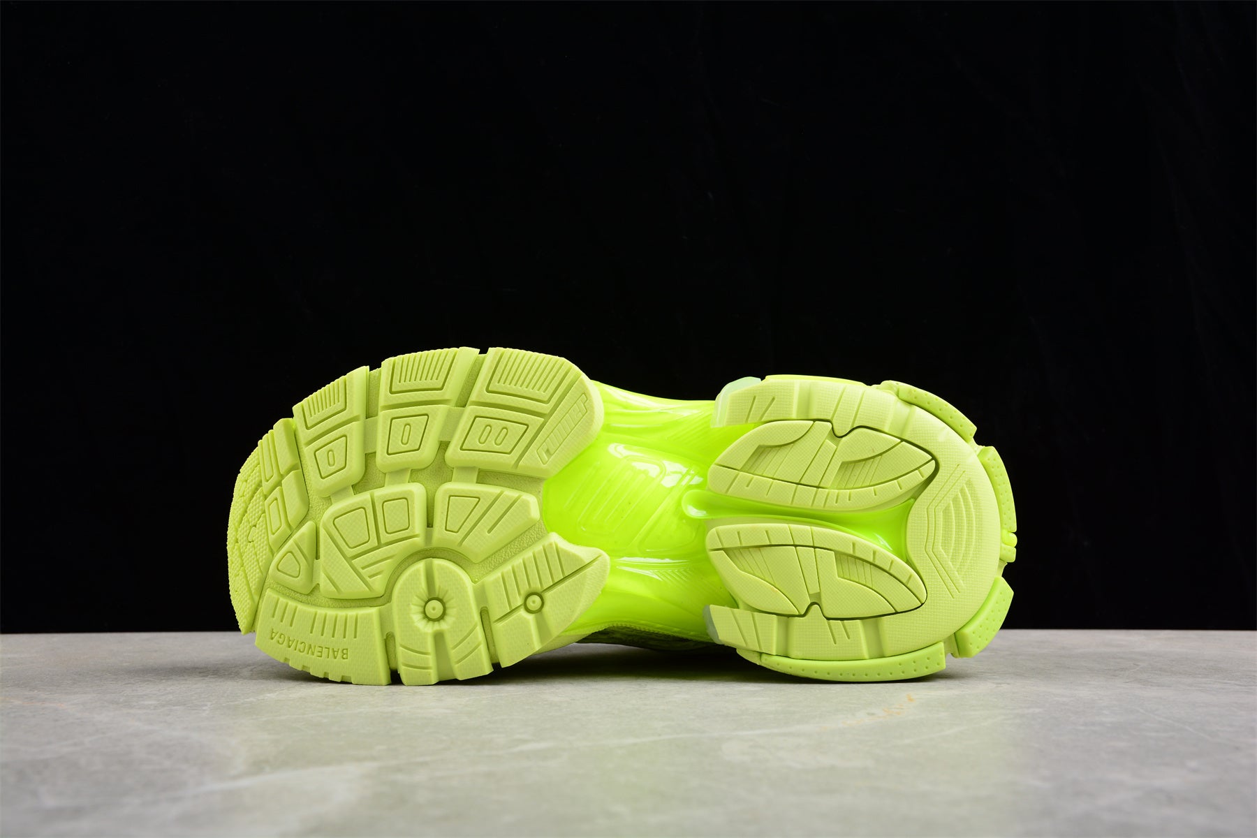 Balenciaga Runner Kith Four.Color 7.0 21ss W3RB47510 - Image 5