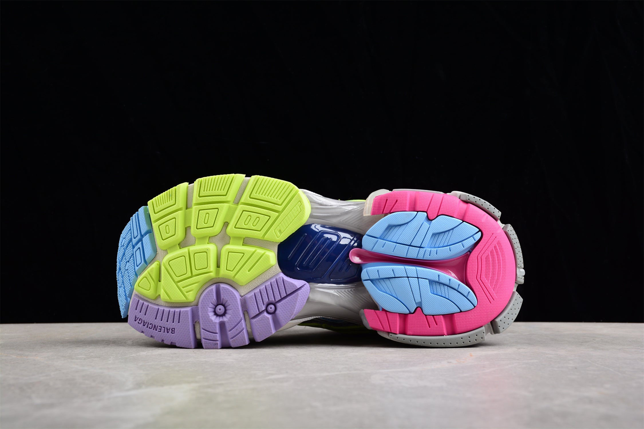 Balenciaga Runner Kith Four.Color 7.0 21ss W3RH50308 - Image 5