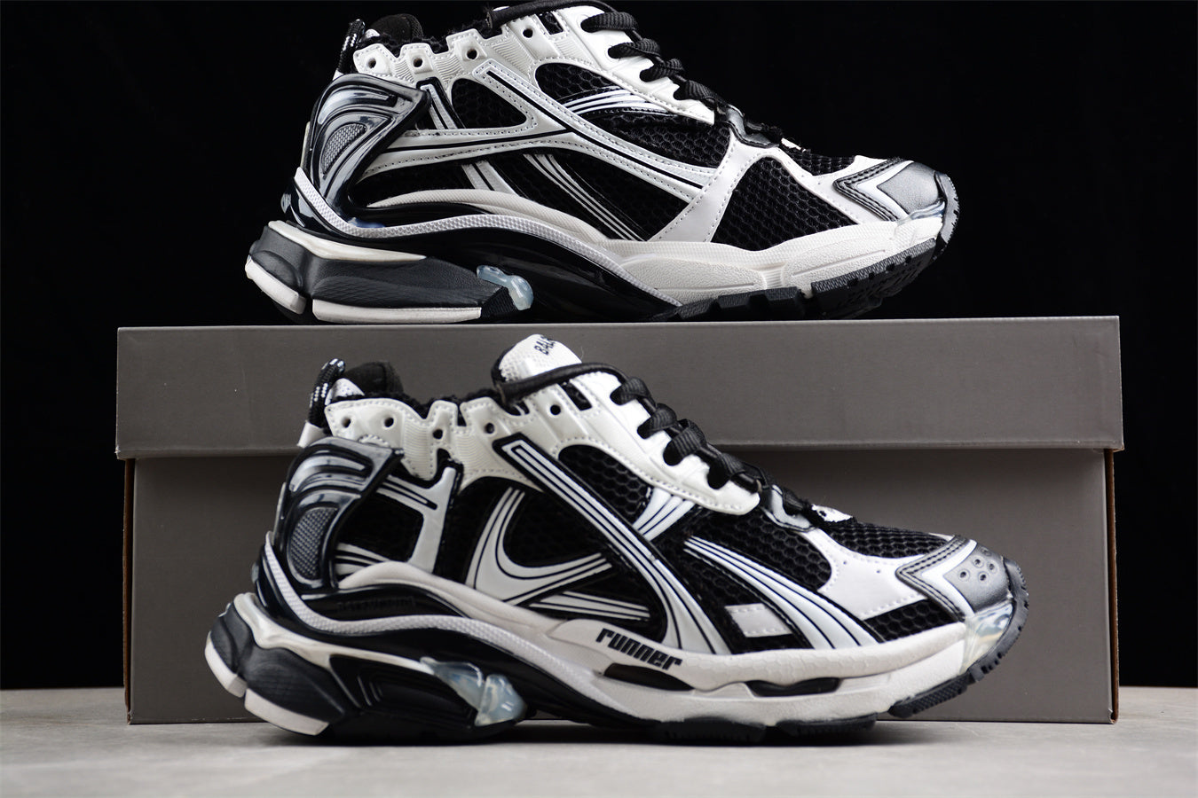 Balenciaga Runner Kith Four.Color 7.0 21ss  W3RNY0120 - Image 3