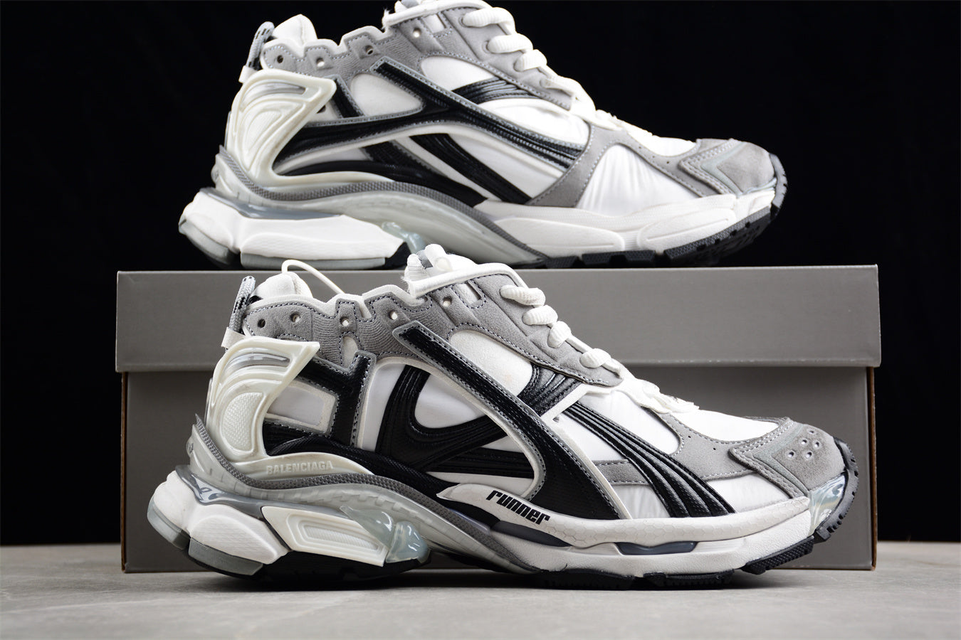 Balenciaga Runner Kith Four.Color 7.0 21ss W3RNY9012 - Image 3