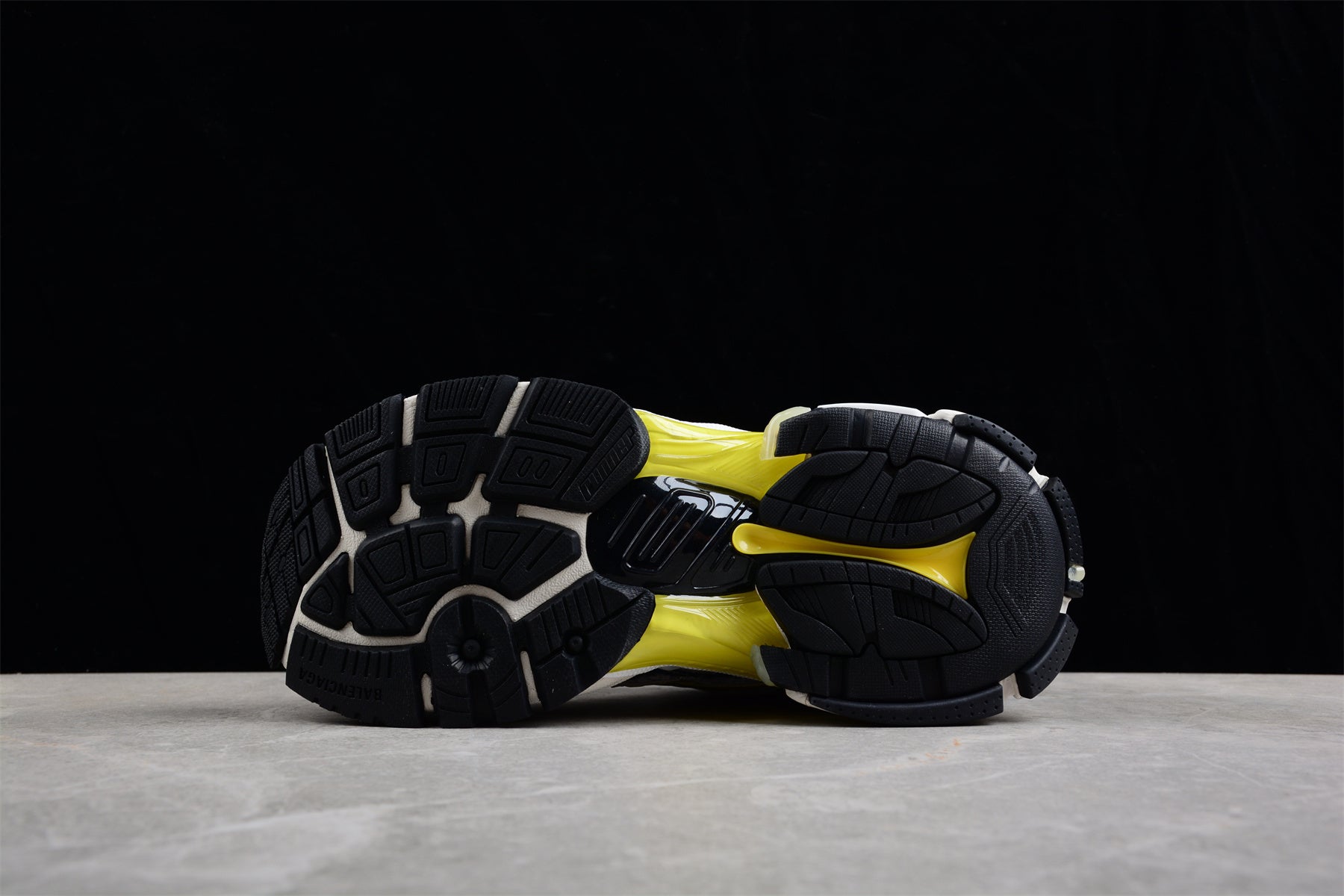 Balenciaga Runner Kith Four.Color 7.0 21ss - Image 5