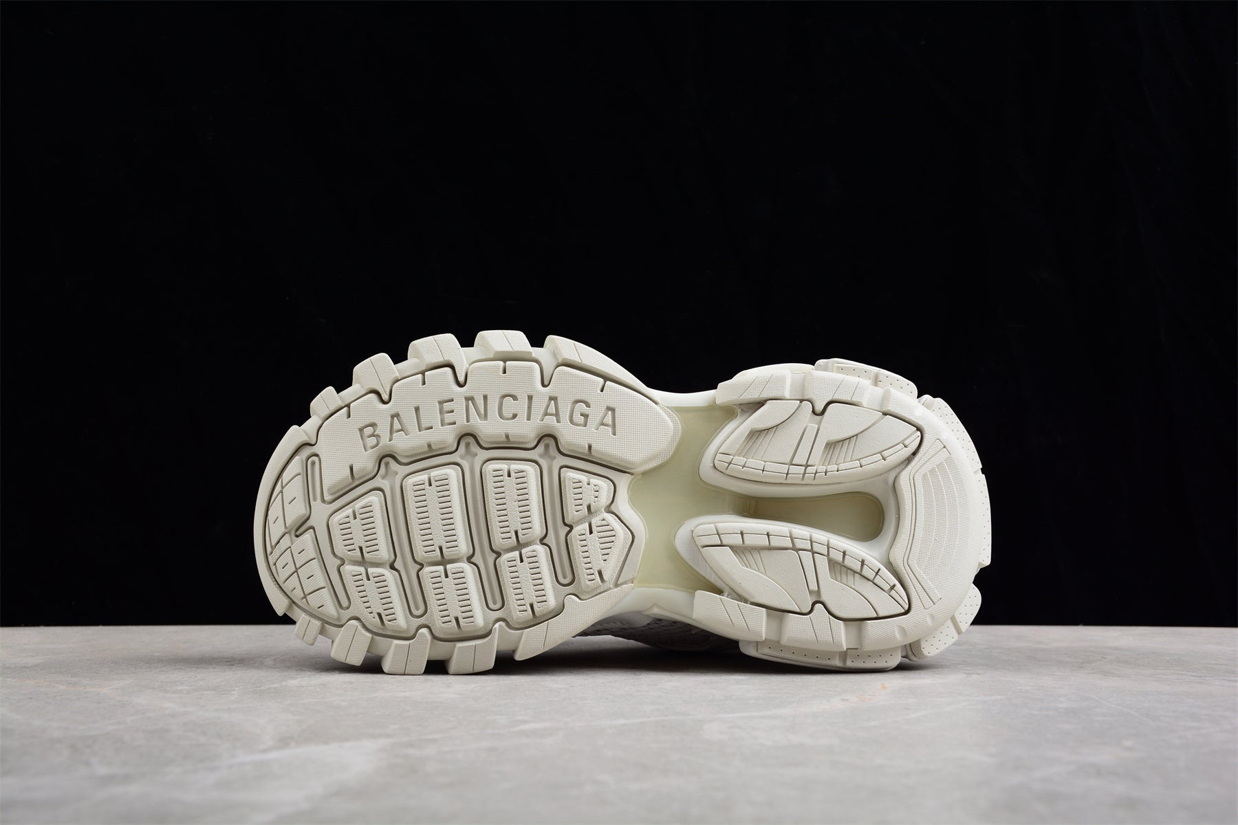 Balenciaga Sneaker Tess s.Gomma 3.0 W5RF82100 - Image 5