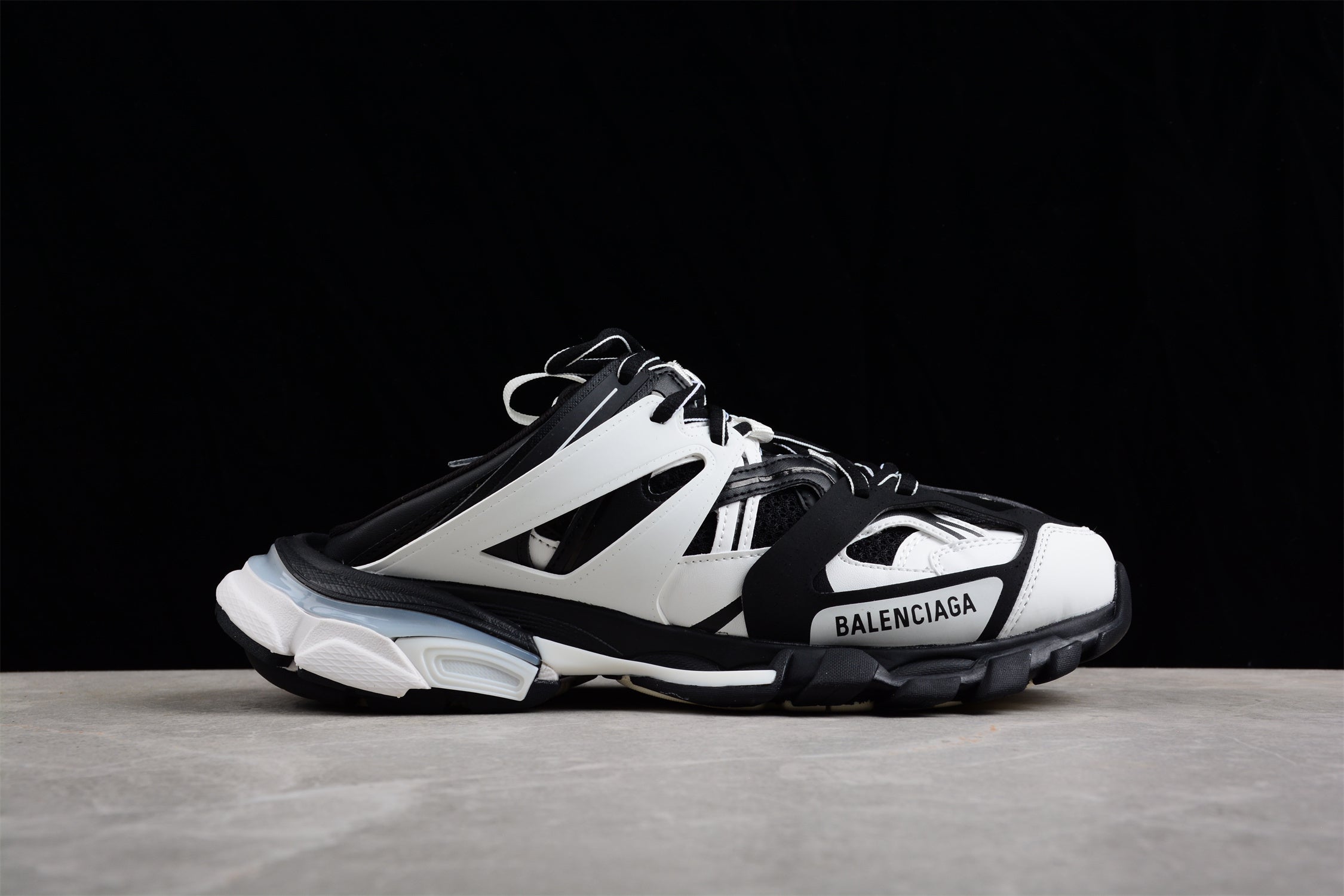 Balenciaga Track Mule W3NB10102