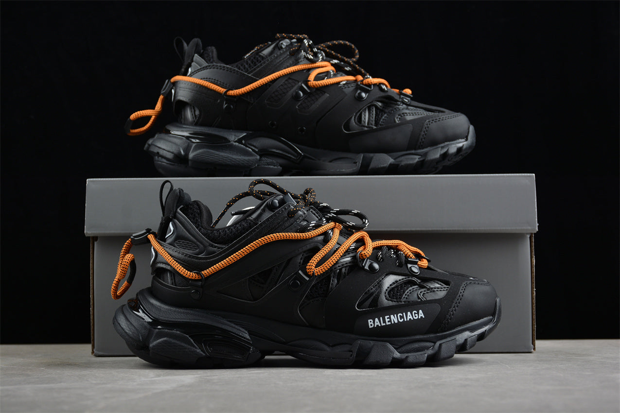 Balenciaga Track Sneaker Tess s.Gomma Res BI ALV/TIS EFF NUBUK/TIS E WTRHK1000 - Image 4