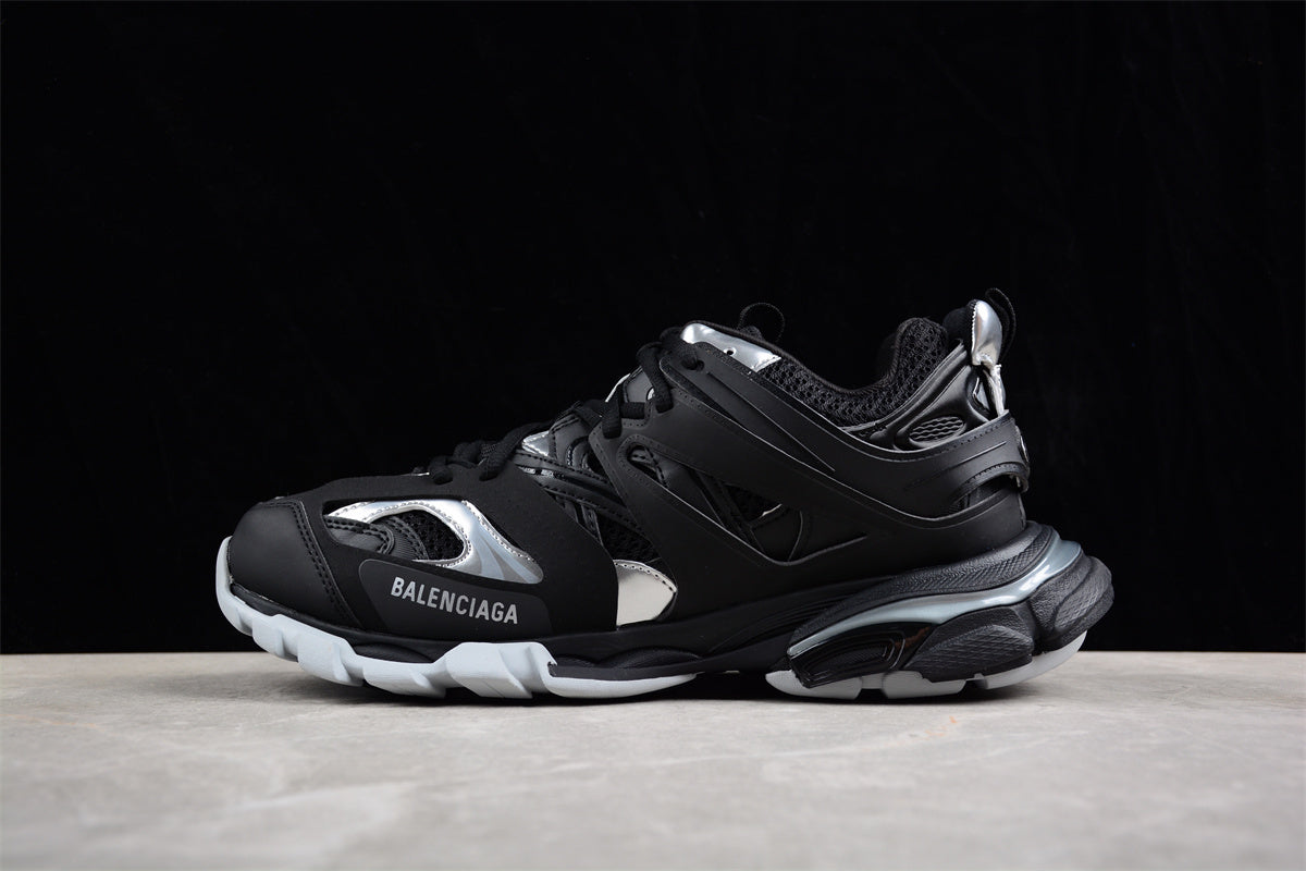 Balenciaga Track Sneaker W2FSC1081 - Image 2