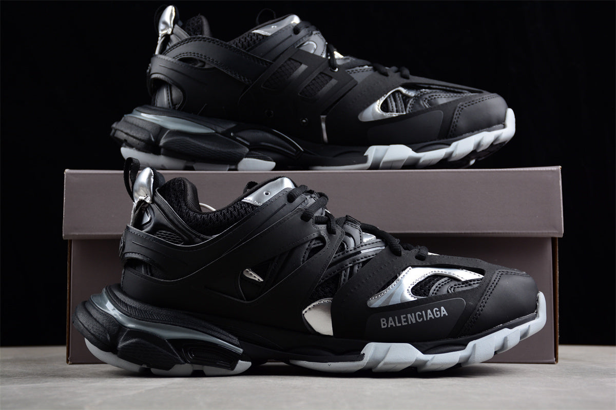 Balenciaga Track Sneaker W2FSC1081 - Image 3