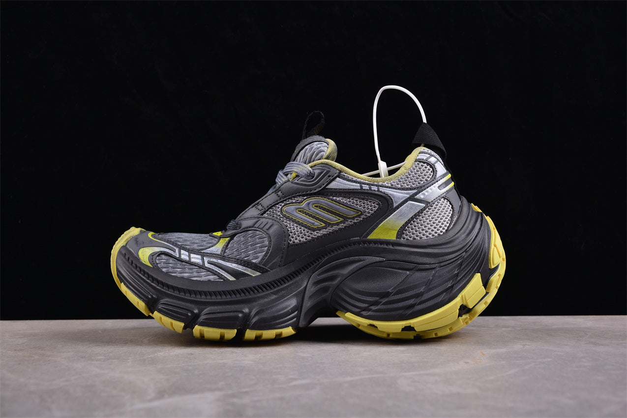 Balenciaga Track Sneaker W2MV20511 - Image 2