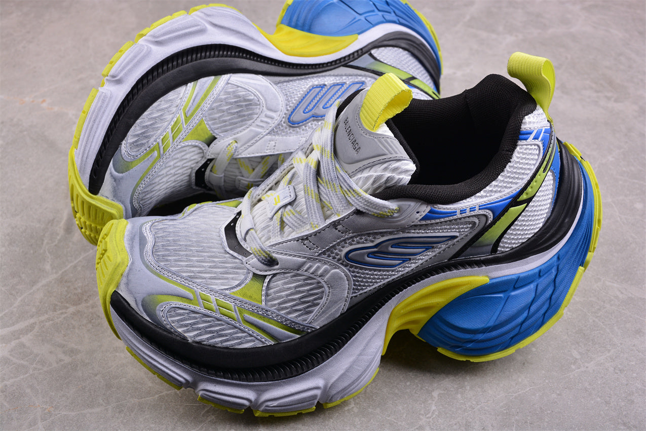 Balenciaga Track Sneaker W2MV27019 - Image 3