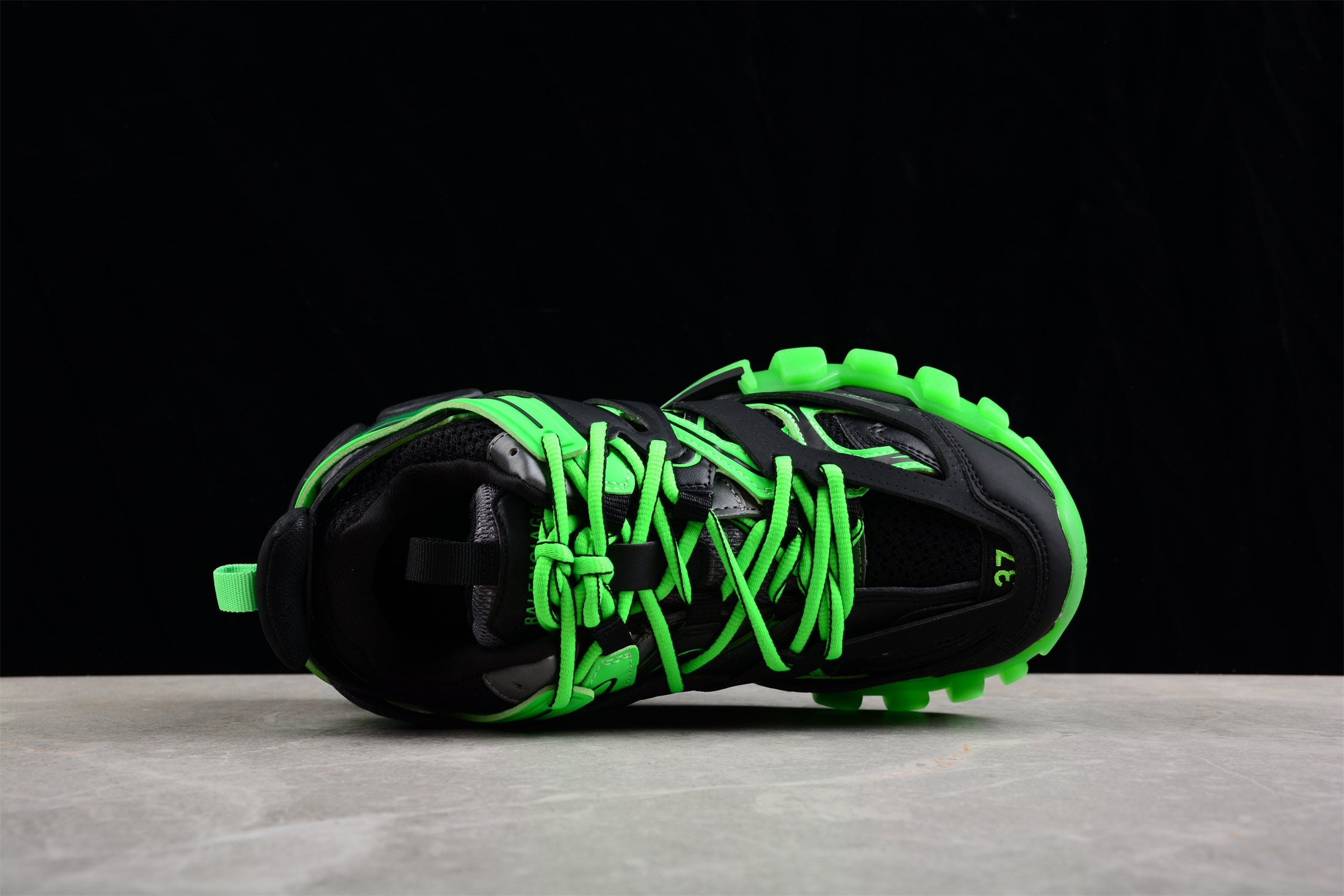 Balenciaga Track Sneaker W3RL11035 - Image 4