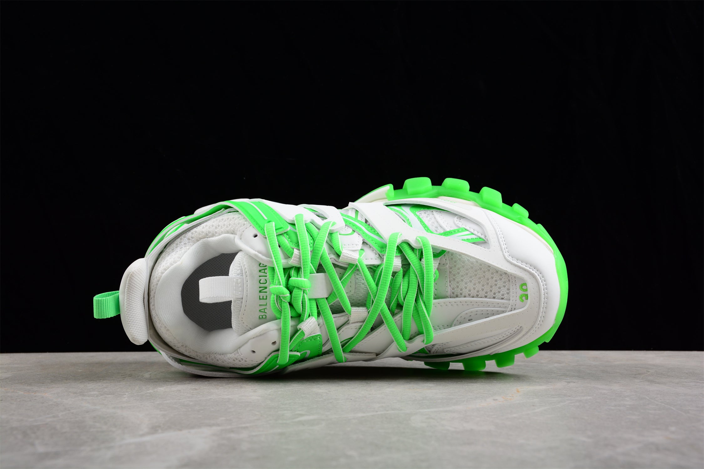 Balenciaga Track Sneaker W3RL19035 - Image 4