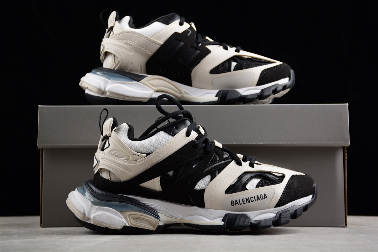 Balenciaga Track Sneaker W3SU59791 - Image 3