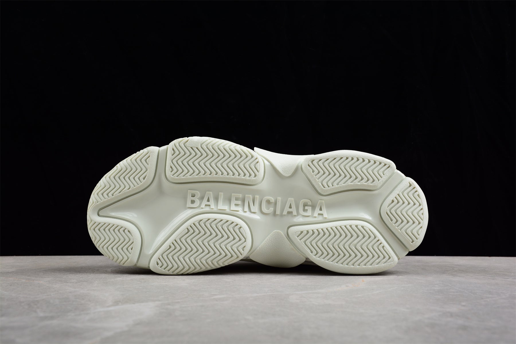 Balenciaga Triple S1.0 W2CR59001 - Image 6