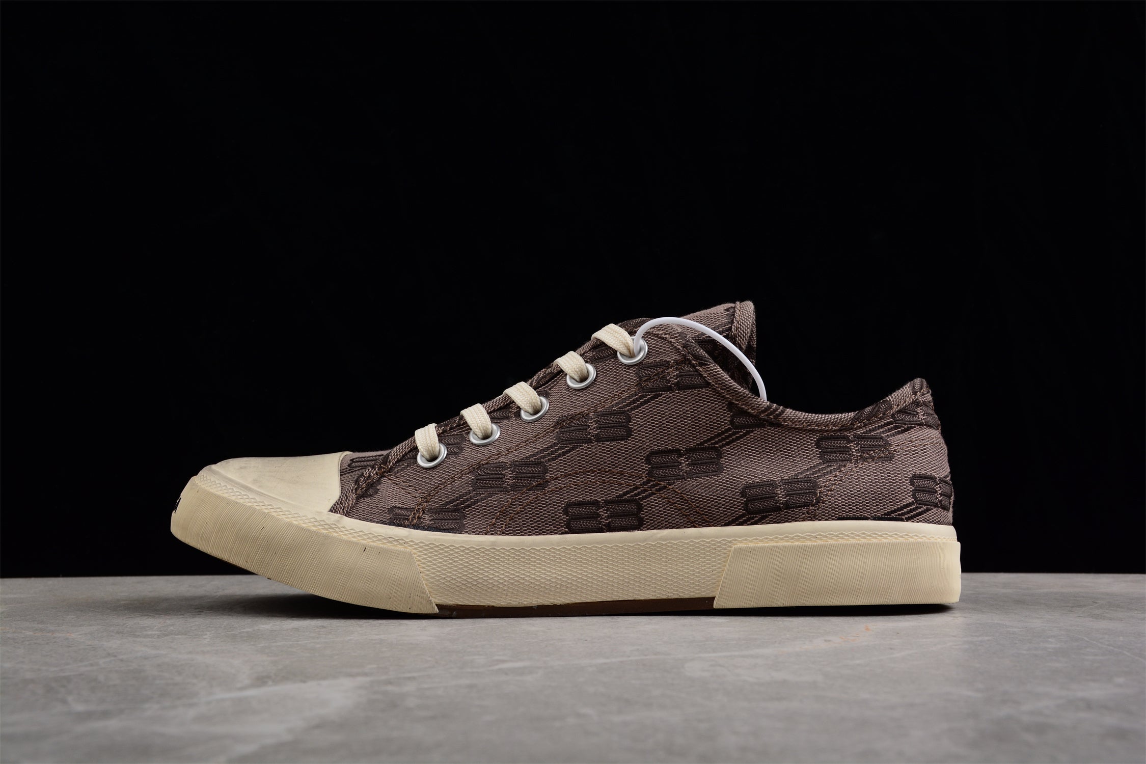 Balenciaga Vulc Destr W6RG20015 - Image 2