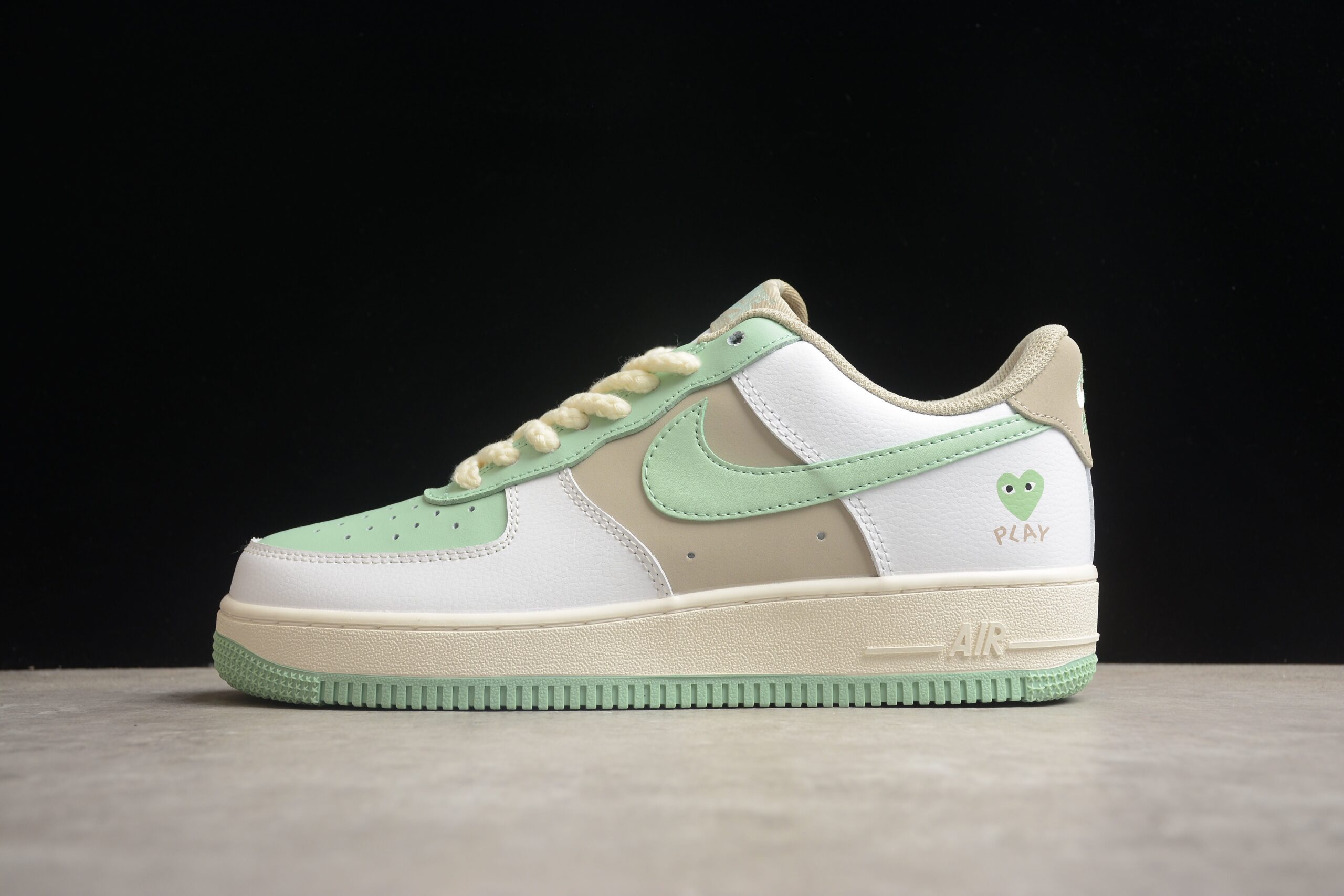 Comme Des Garcons x Nk Air Force 1 Low CJ0304-011 - Image 2