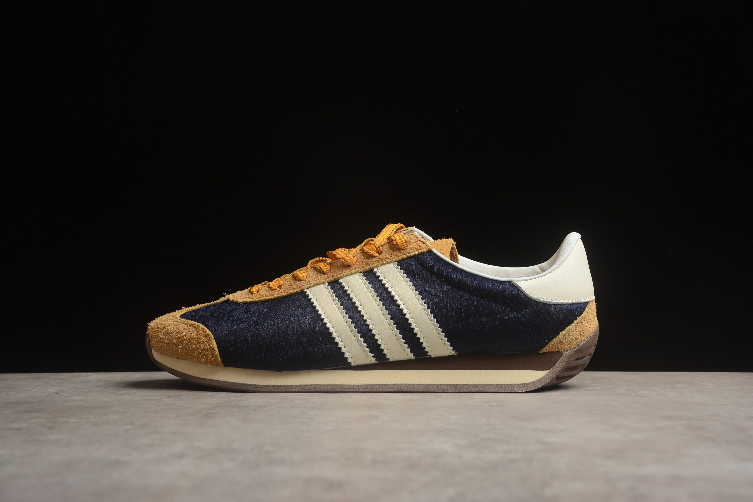 Feifei Ruan x Adidas Originals OG ID3652 - Image 2