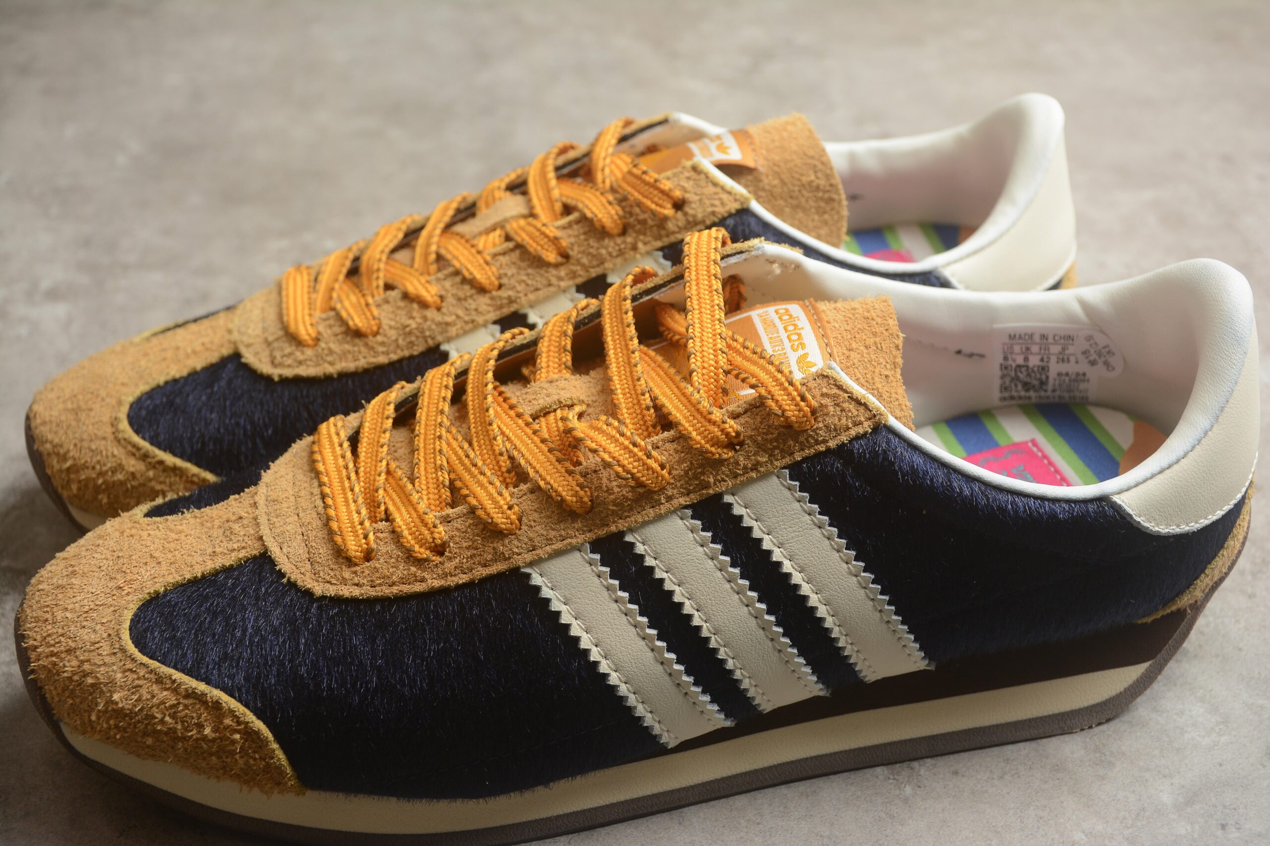 Feifei Ruan x Adidas Originals OG ID3652 - Image 3