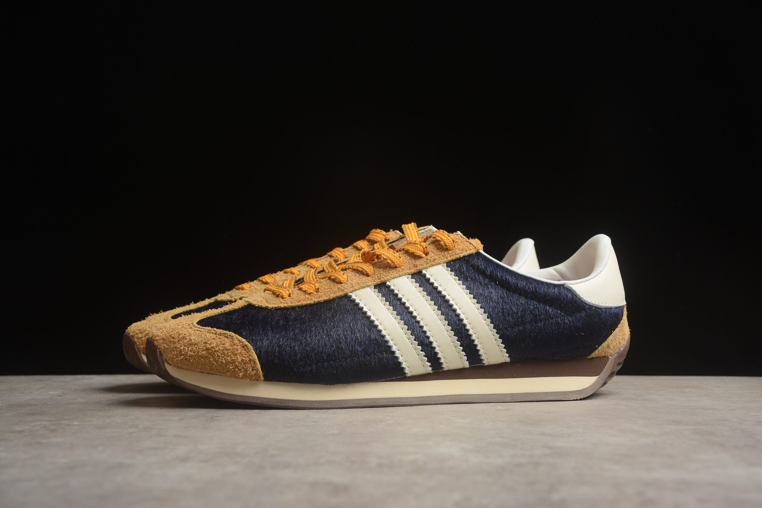 Feifei Ruan x Adidas Originals OG ID3652 - Image 4