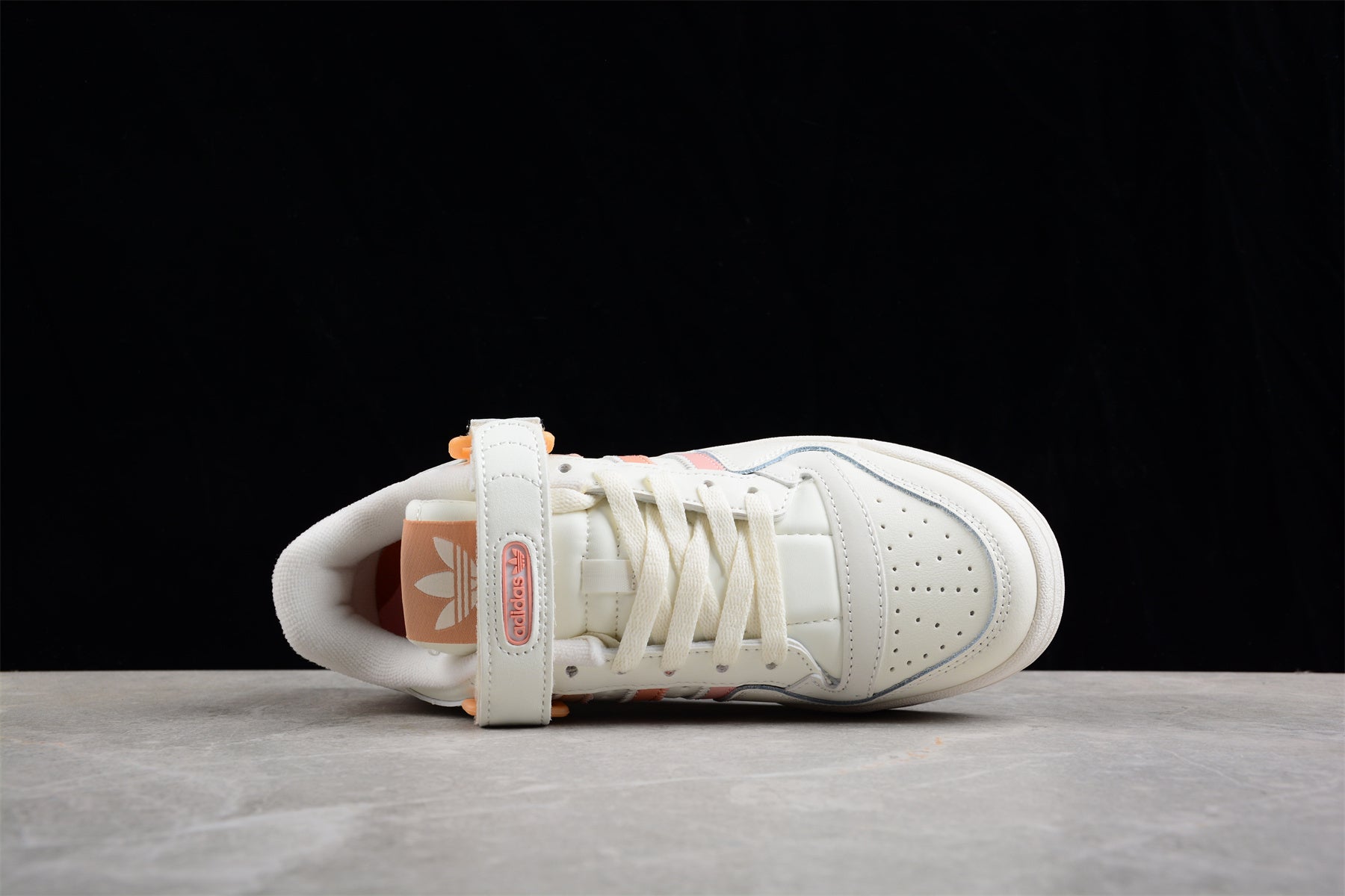 Forum 84 Low GV8345 - Image 5