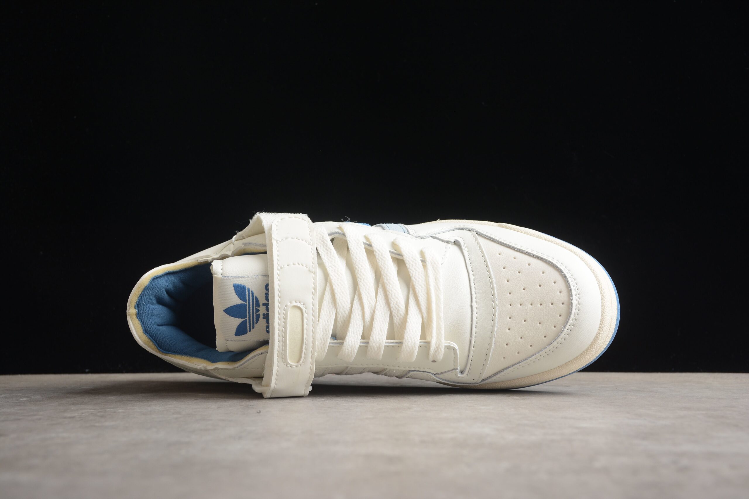 Forum 84 Low GW4333 - Image 5