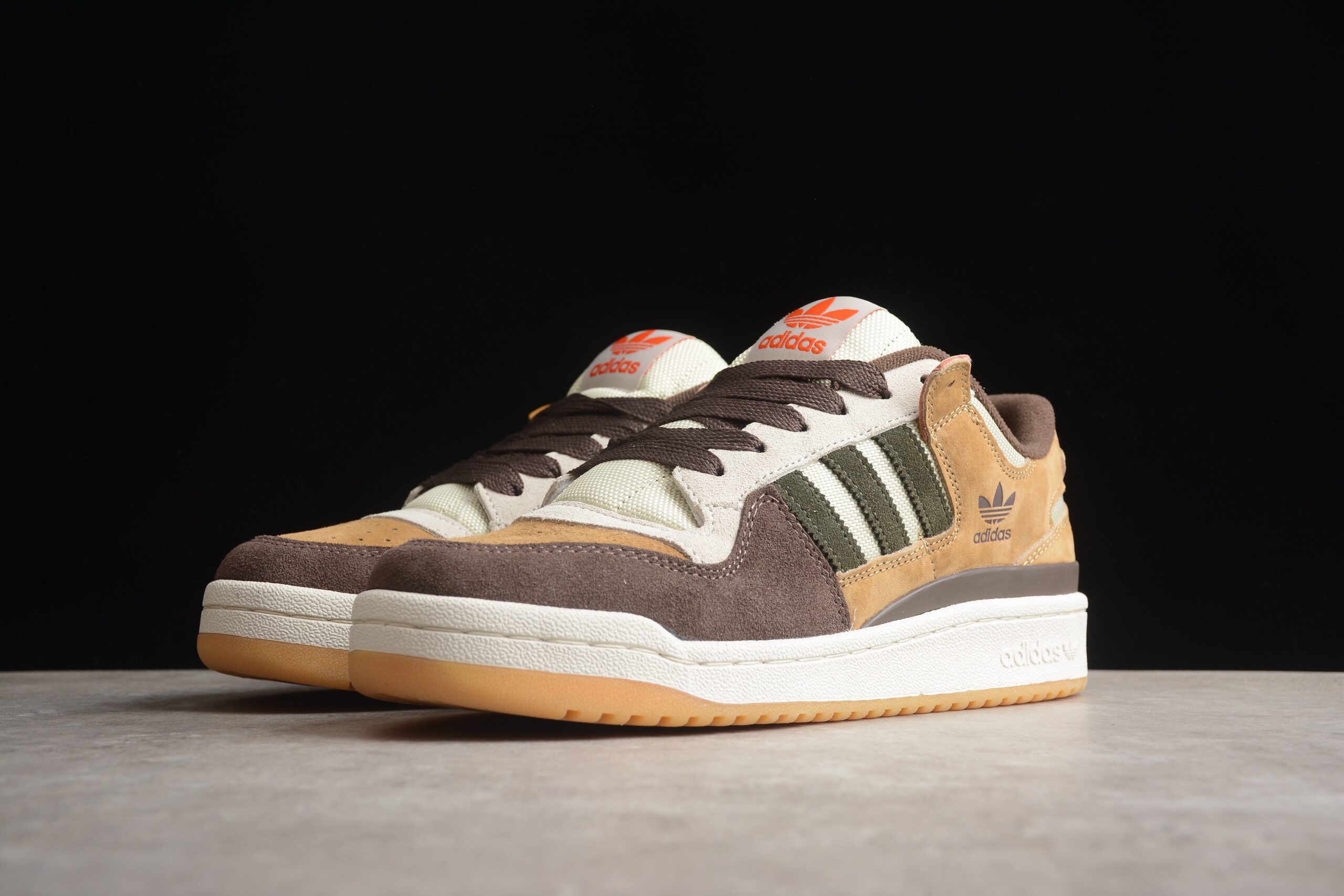 Forum 84 Low GW4334 - Image 3