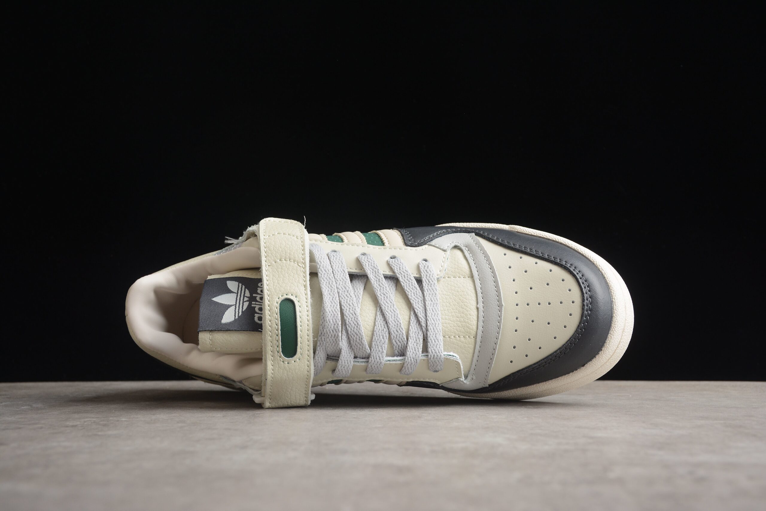 Forum 84 Low HQ6938 - Image 4