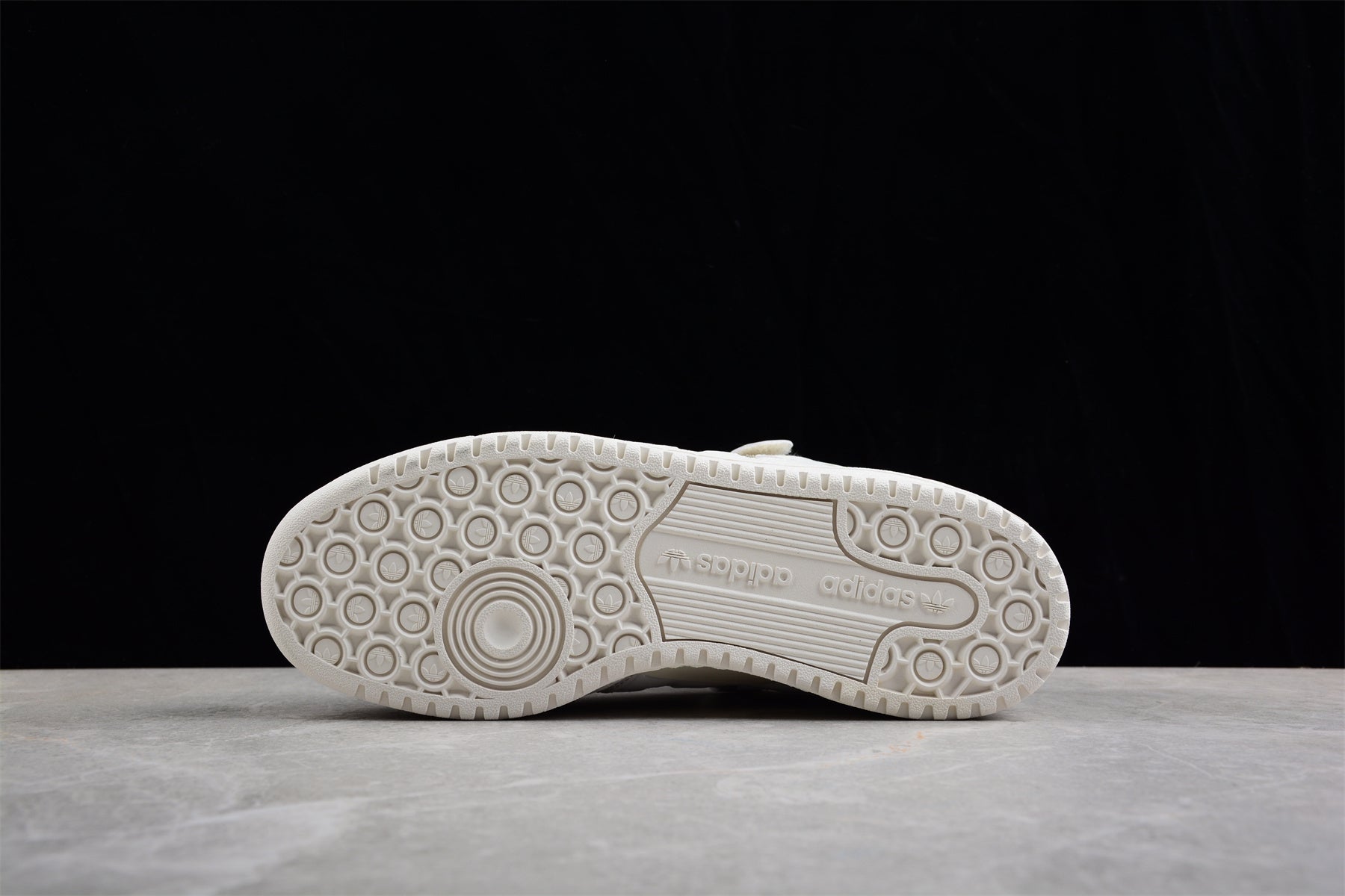 Forum 84 Low HQ6942 - Image 7