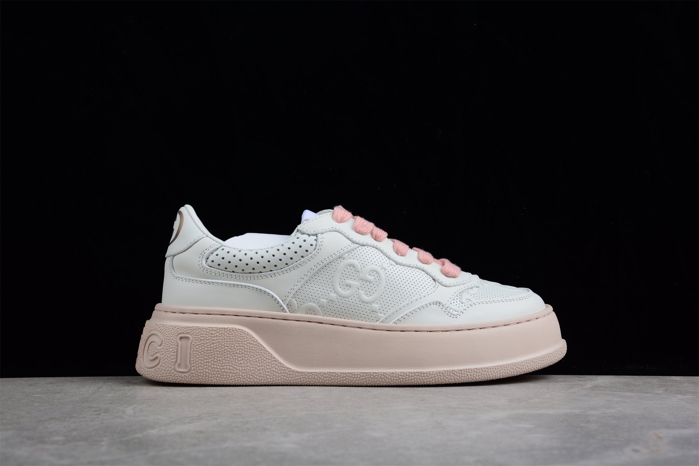 GUCCI Women 'Calfskin GG Tennis'