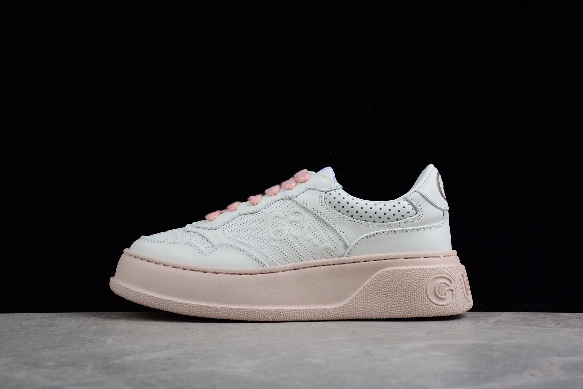 GUCCI Women 'Calfskin GG Tennis' - Image 2