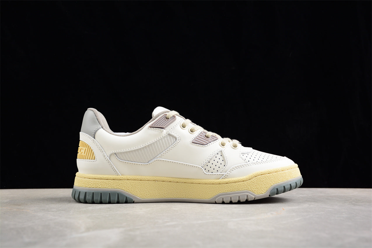 GUCCI leather versatile distressed off white