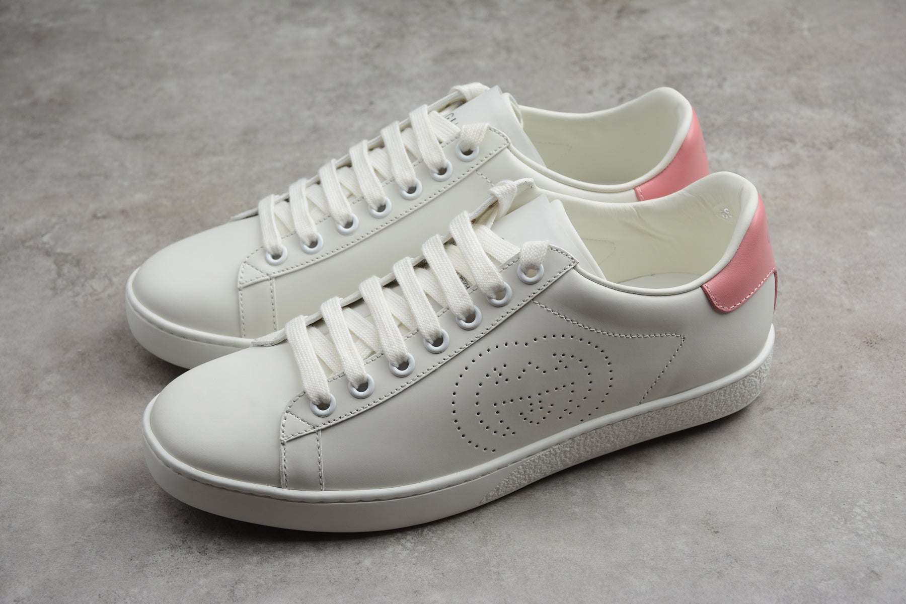 Gucci Ace Interlocking G White (Women's) - Image 3