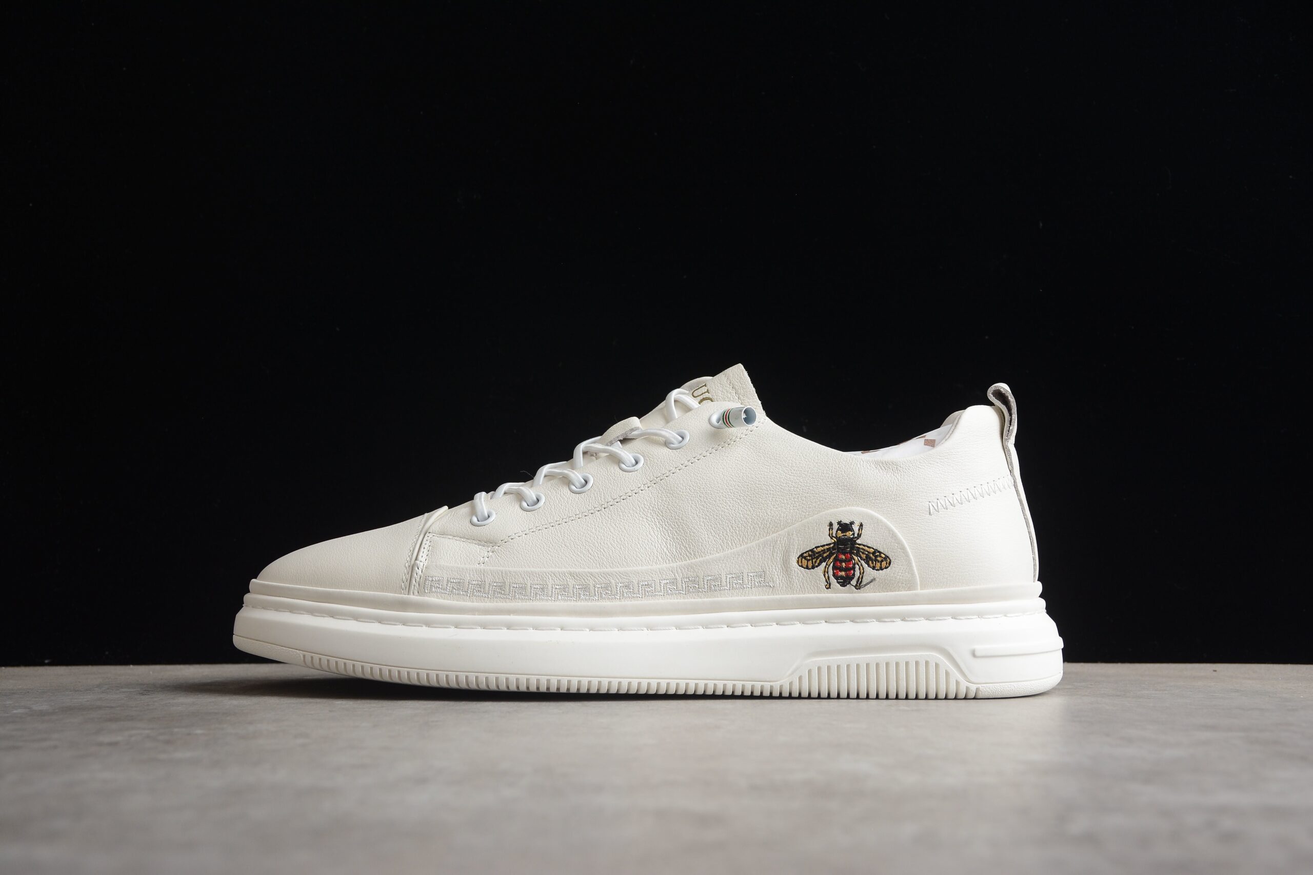 Gucci Bee Embroidered Lace-Up Sneakers - Image 2