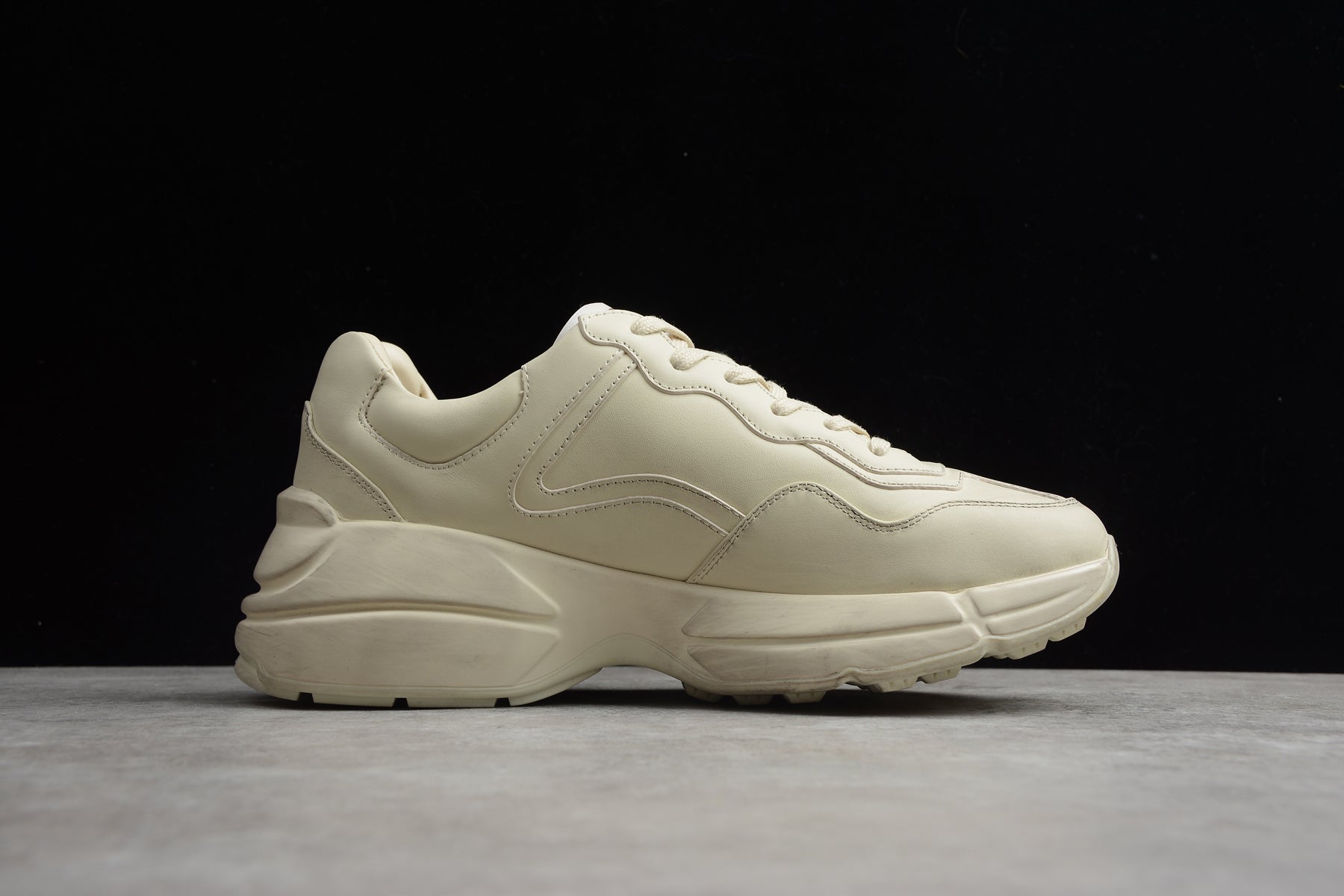 Gucci Cream mouth printed Rhyton trainers