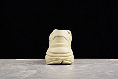 Gucci Cat Printed Logo Laiton Sneakers - Image 3