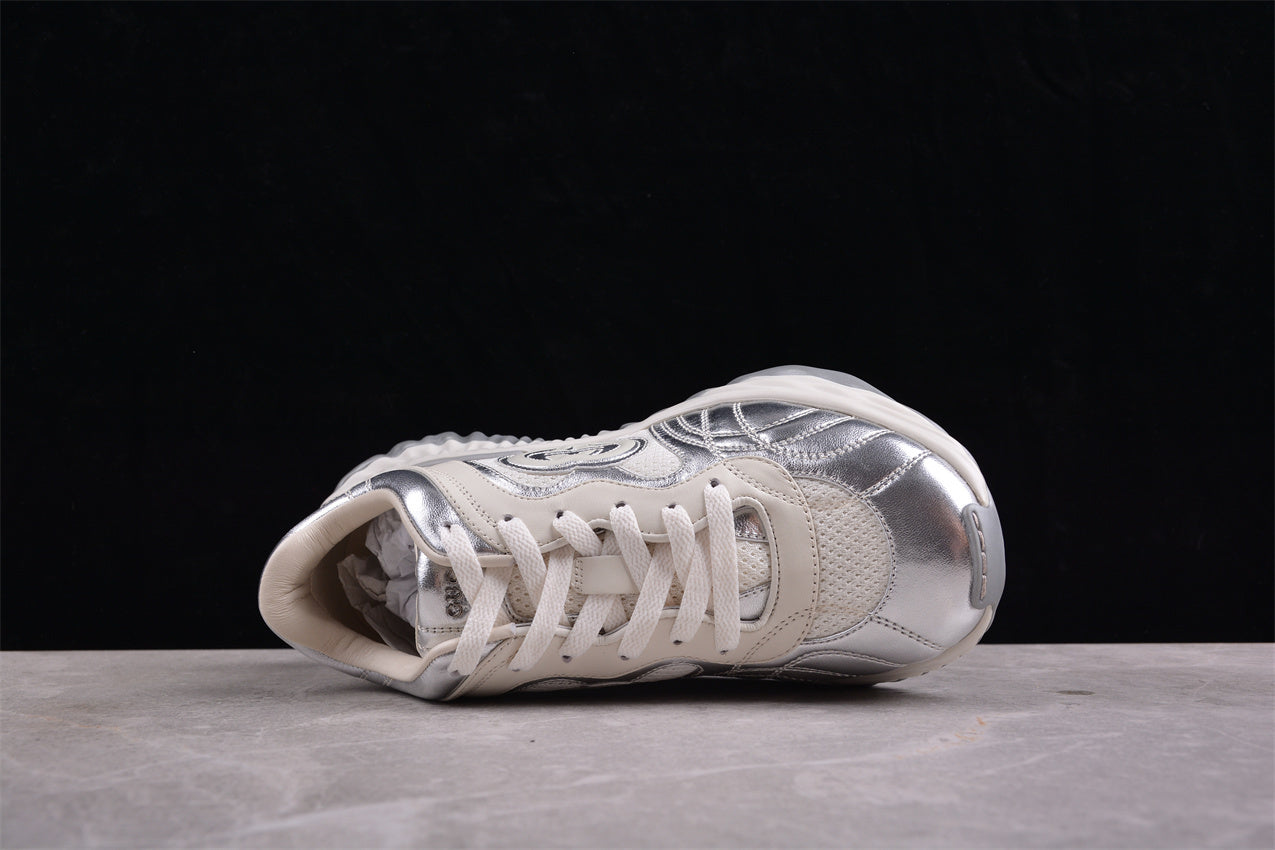 Gucci Ultrapace R Sneaker in Metallic Silver - Image 5