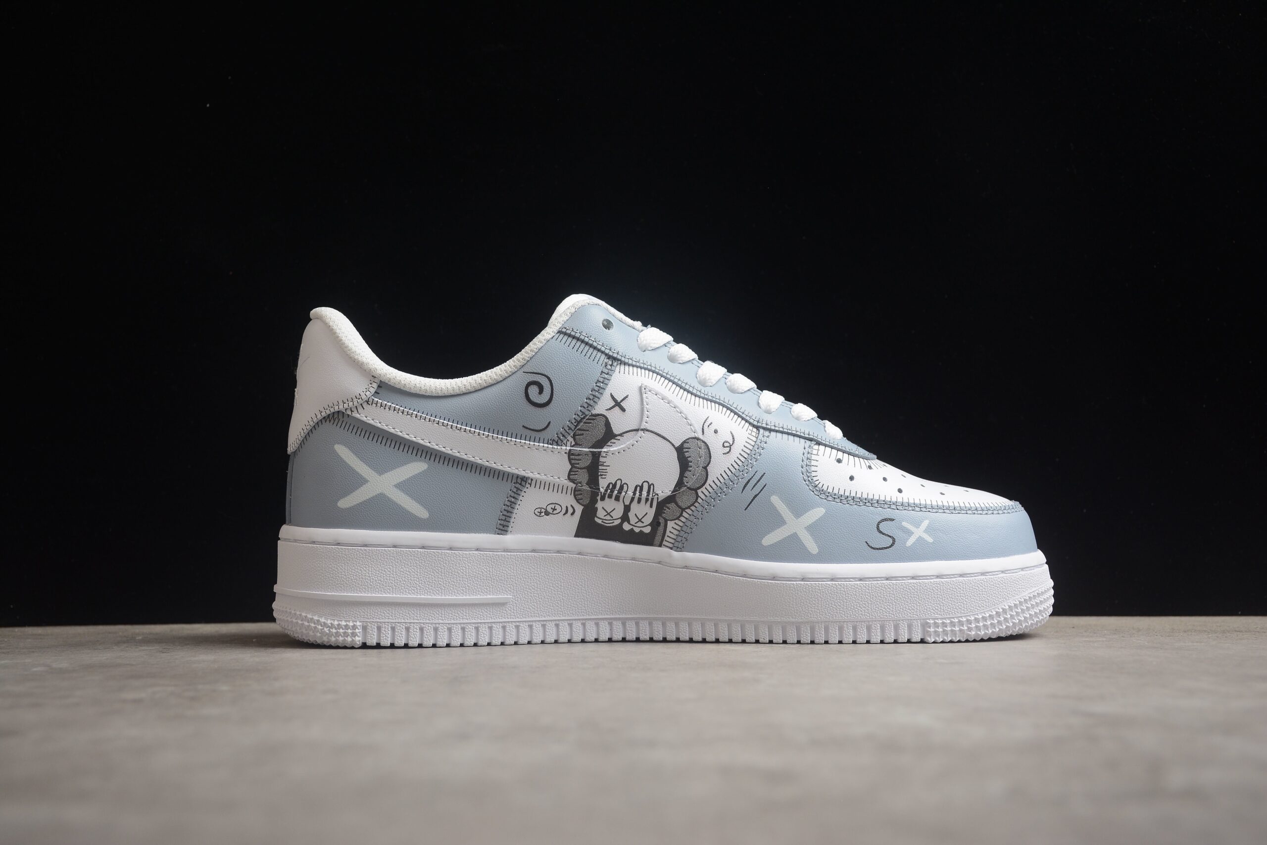 Kaws x Nk Air Force 1'07 Low CW2288-111