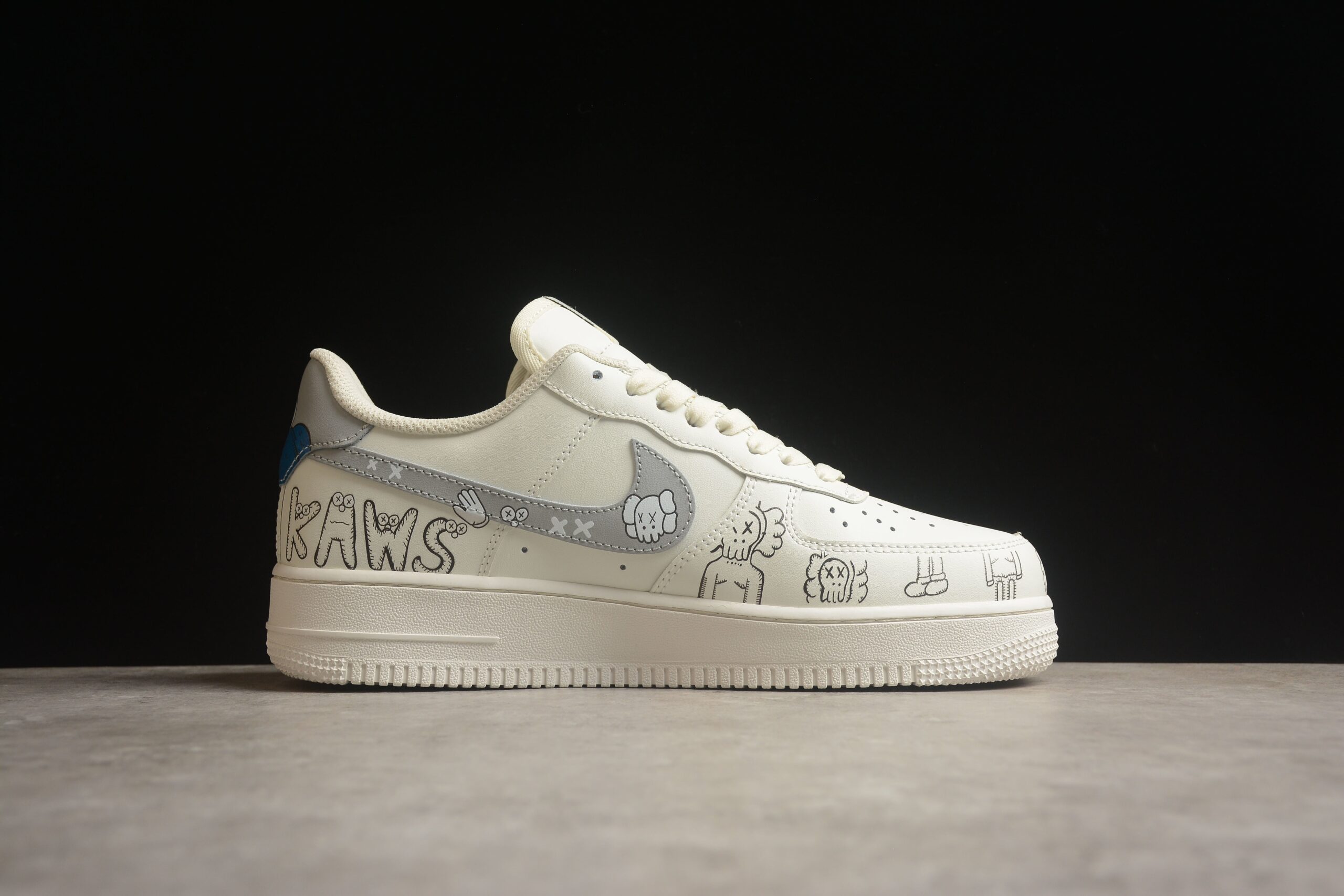 Kaws x Nk Air Force 1'07 Low CW2288-999