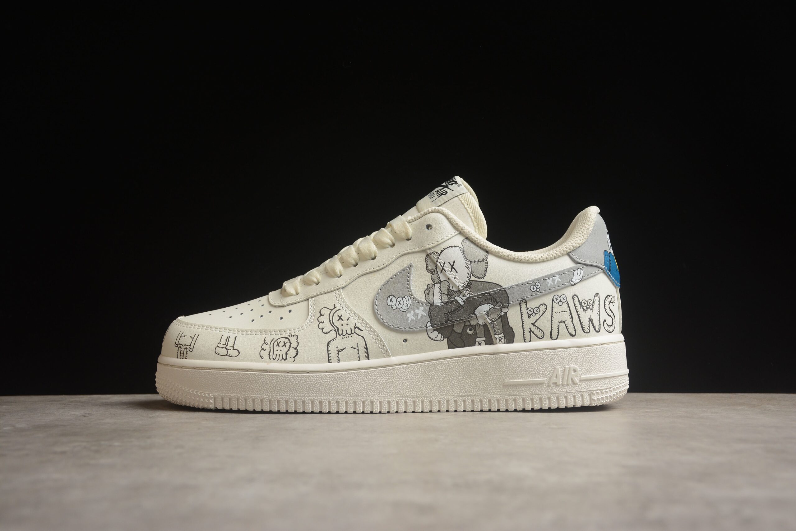 Kaws x Nk Air Force 1'07 Low CW2288-999 - Image 2