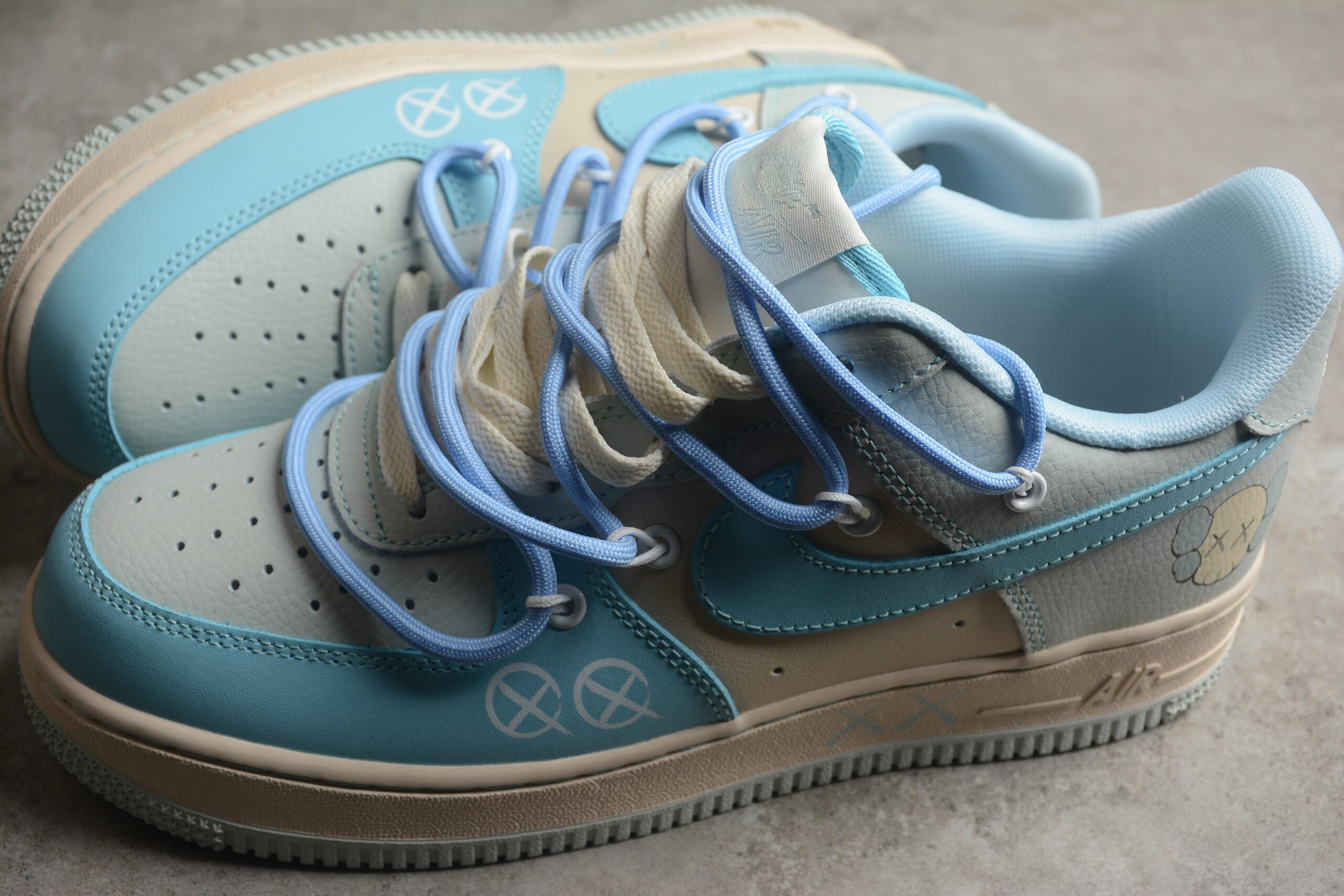 Kaws x Nk Air Force 1'07 Low KS6869-777 - Image 2