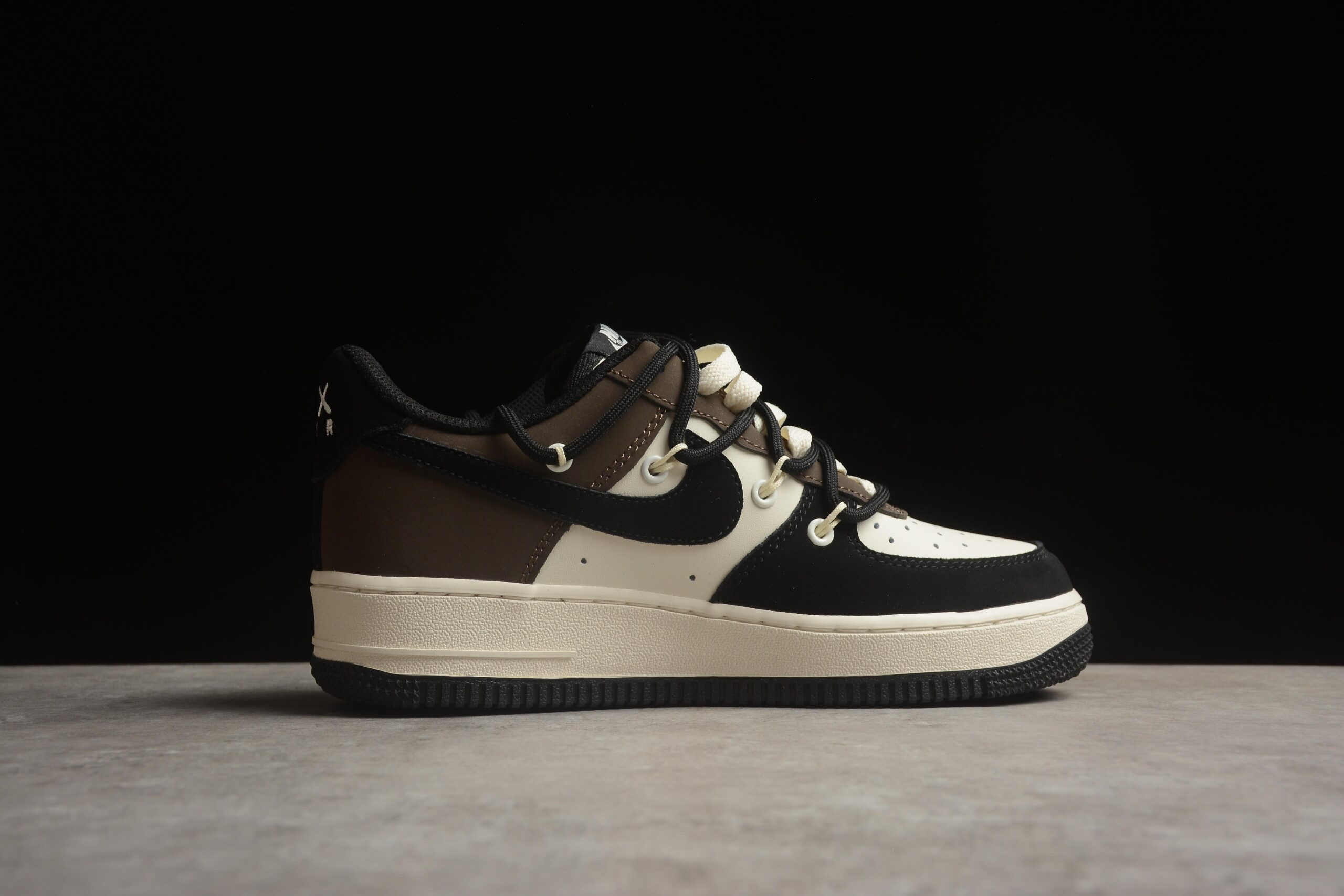 Kaws x Nk Air Force 1'07 Low KS6869-888