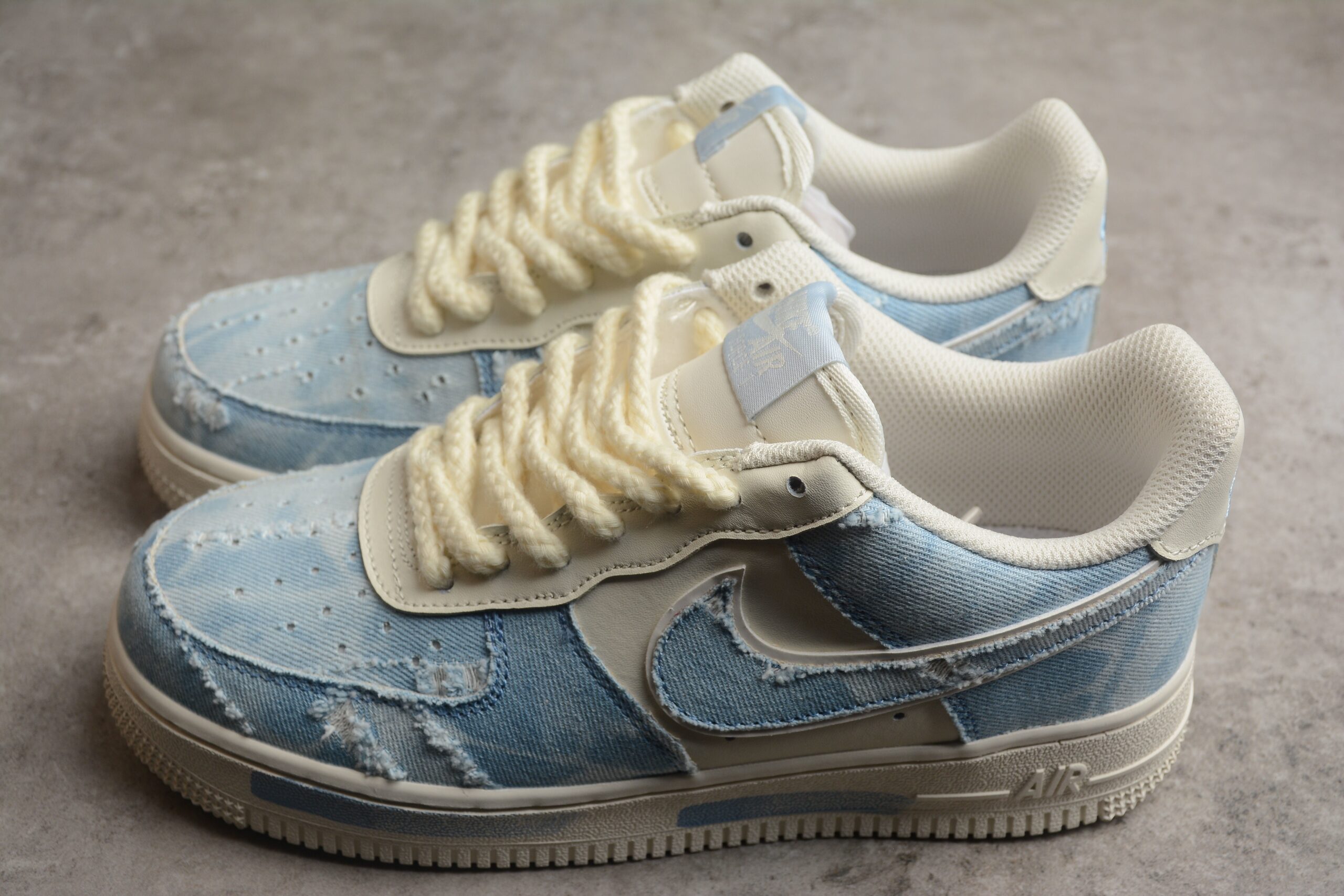 Levi's x Nk Air Force 1'07 Low CW1888-611 - Image 3